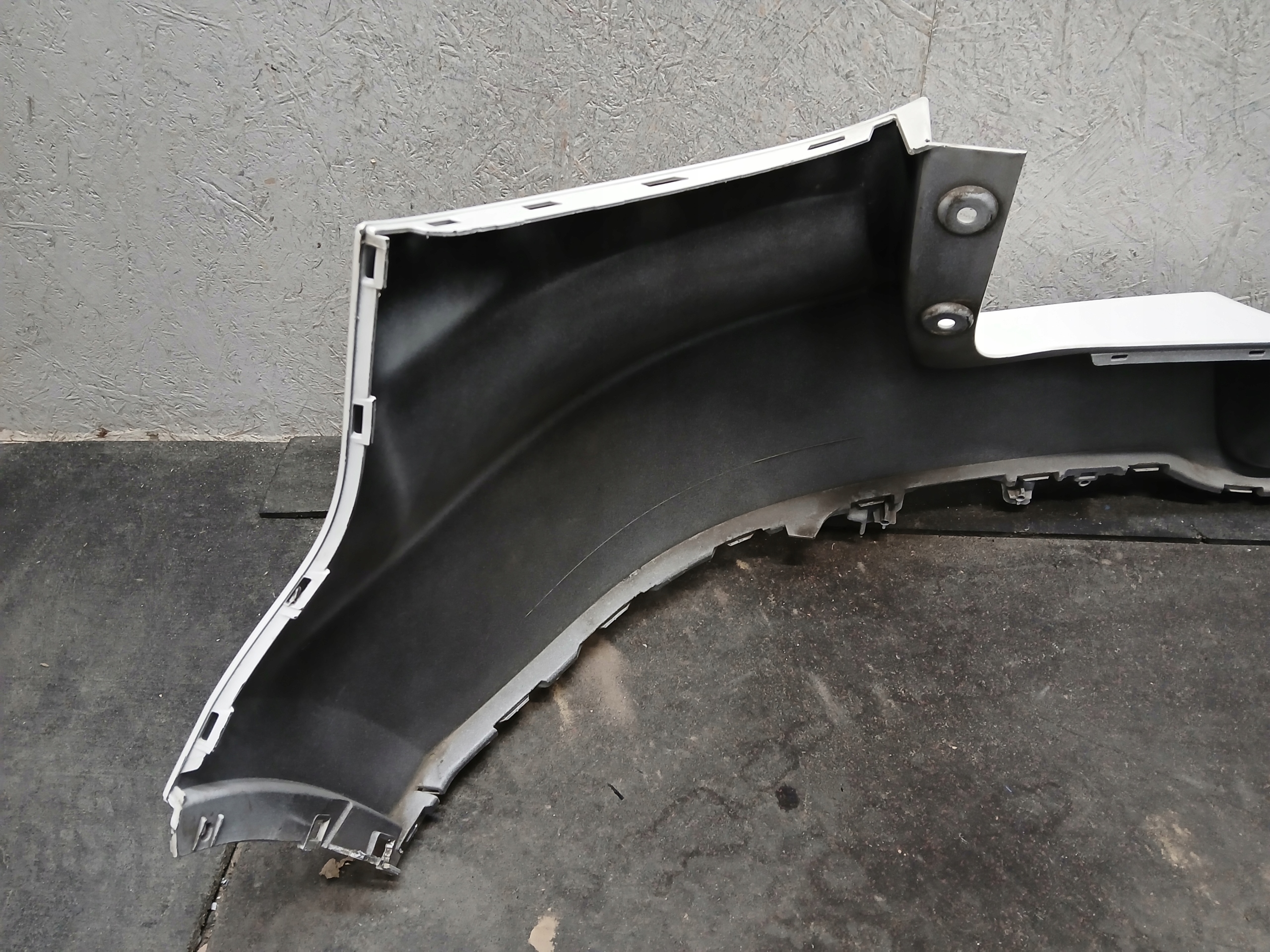 bumper rear part VW TIGUAN and 1 07-10 5N0