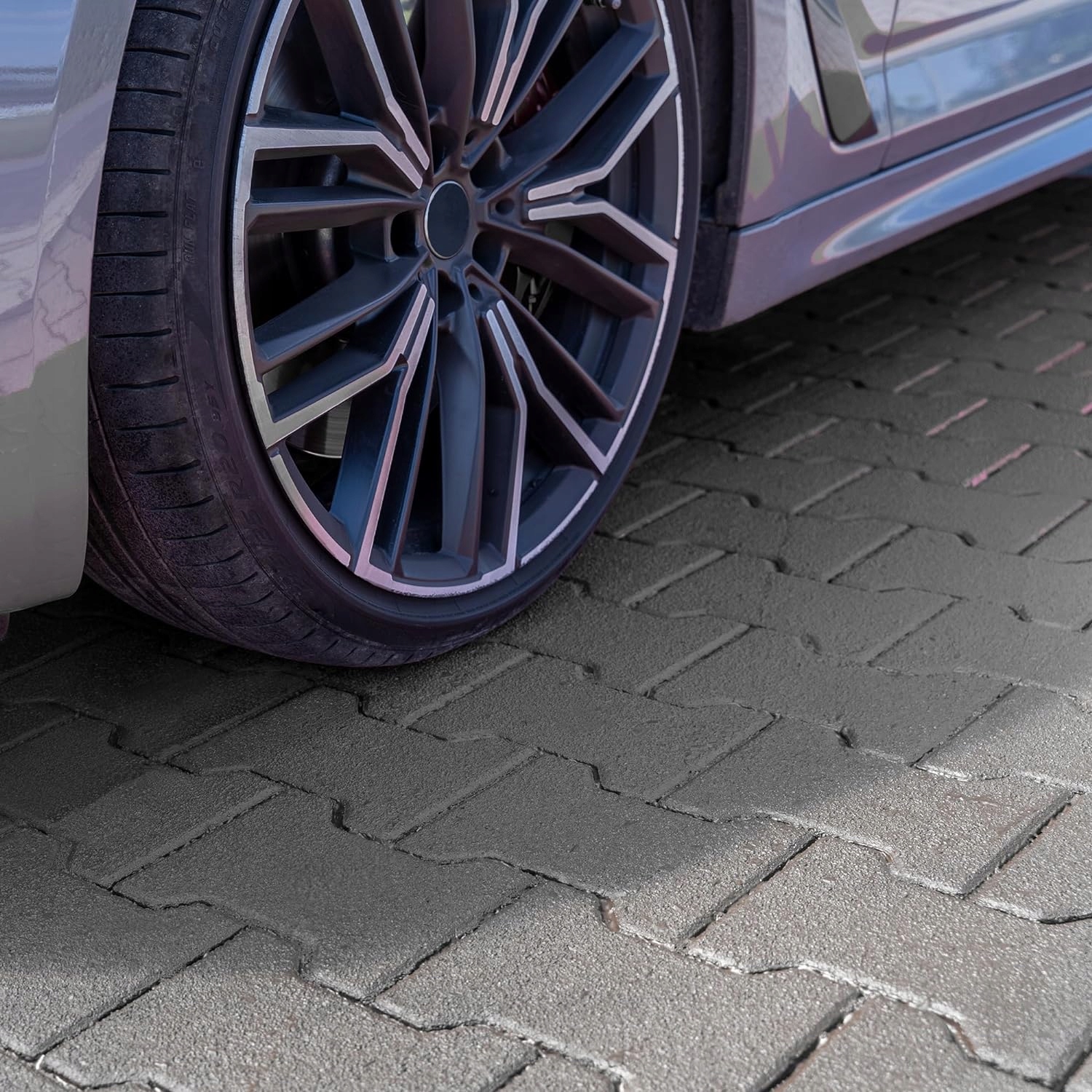 Farba Drogowa do Betonu Kostki Drewna Metalu Uniwersalna 4 kg - BIAŁA Pojemność 4 l