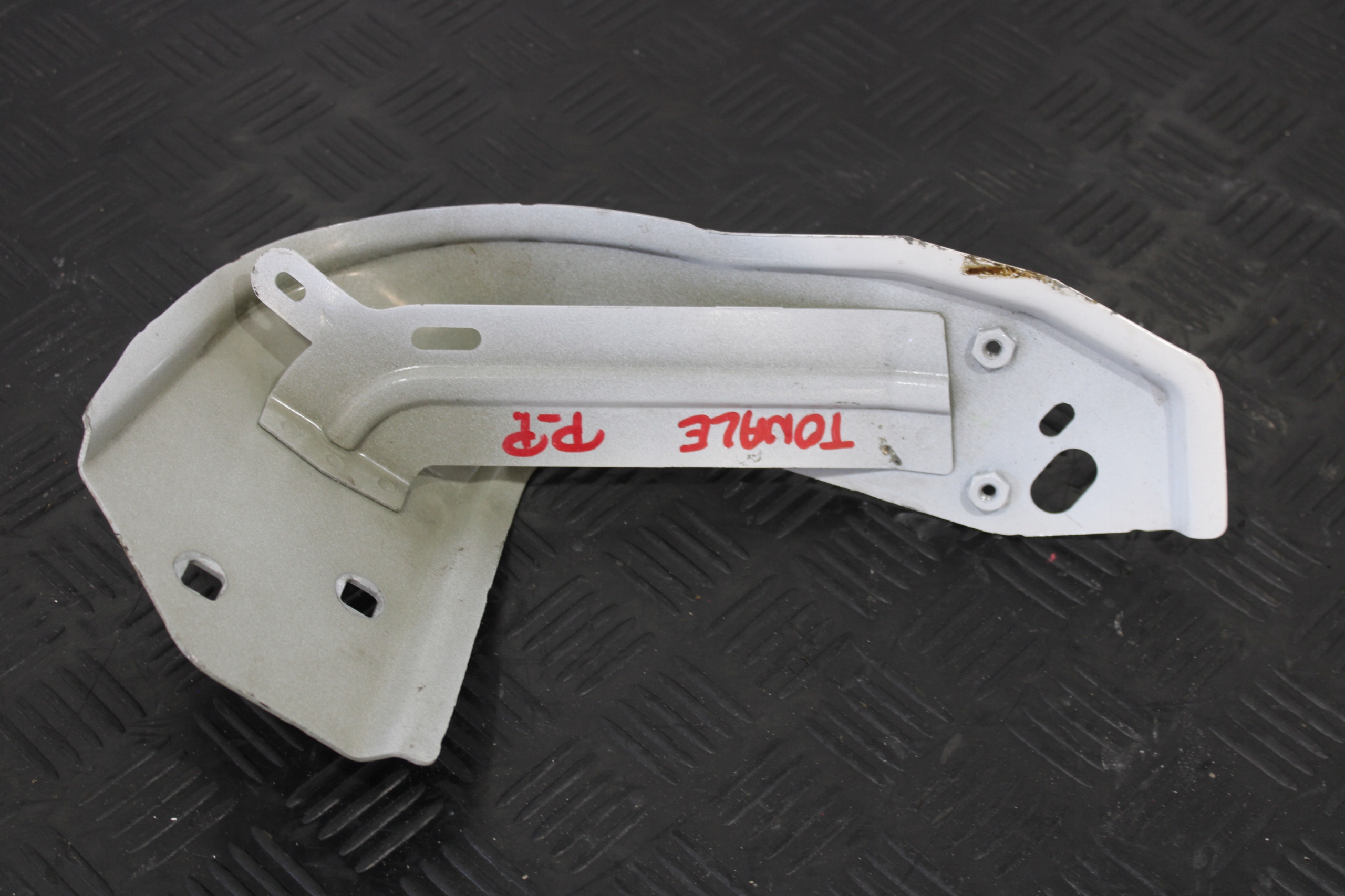 Support plaque Aile Droite Avant Console ALFA ROMEO TONALE