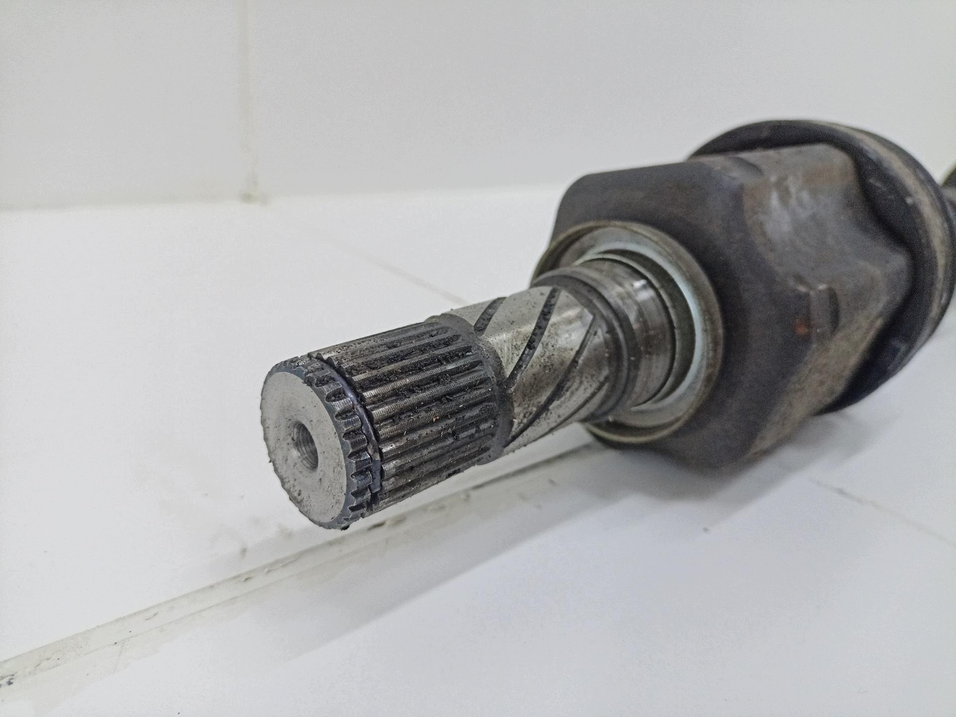 semi-axis front left side Mazda 3 2 BL 2010