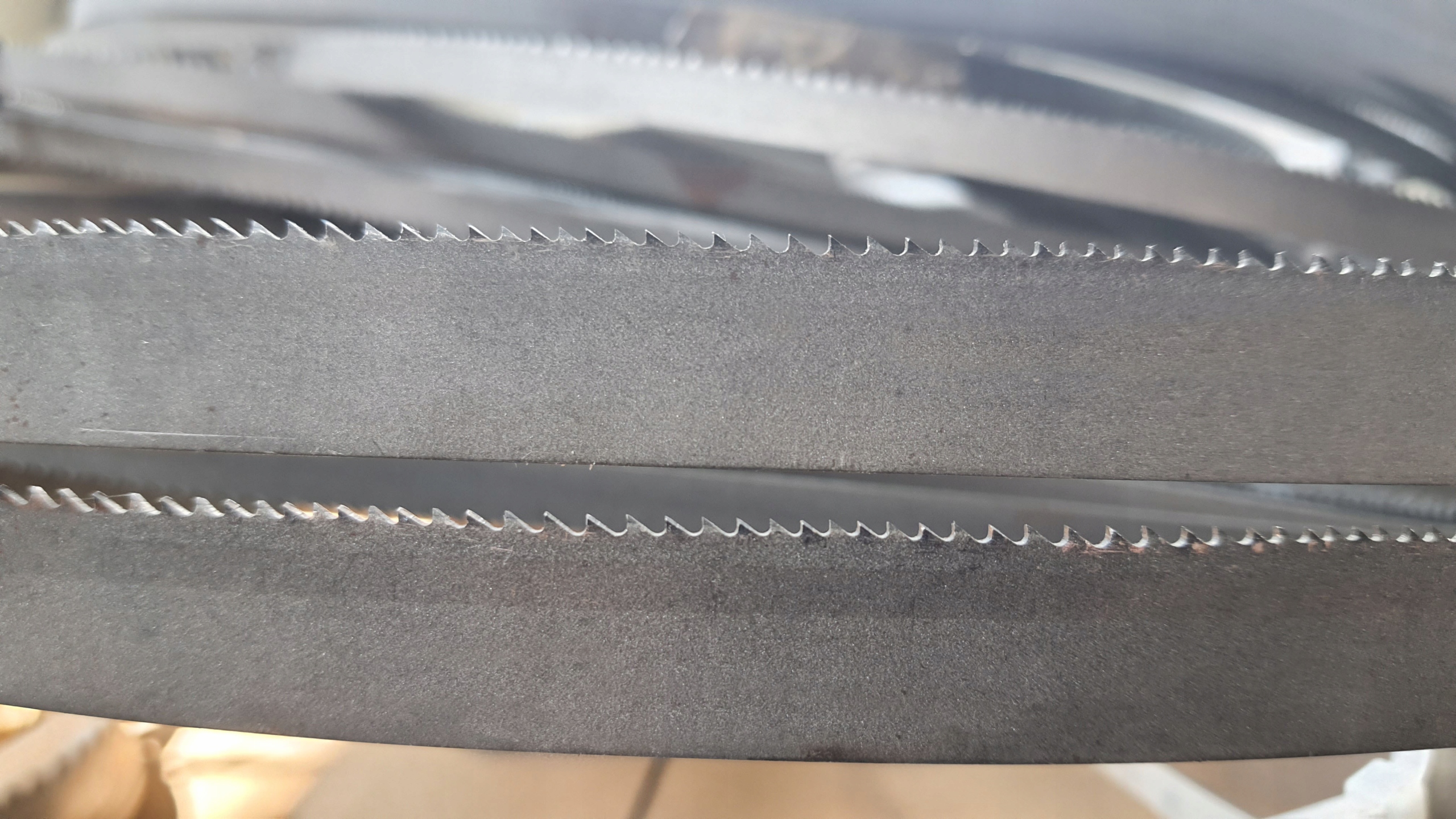 PIŁA TAŚMOWA DO METALU M42 20x0,90x2110 10/14 Marka inna