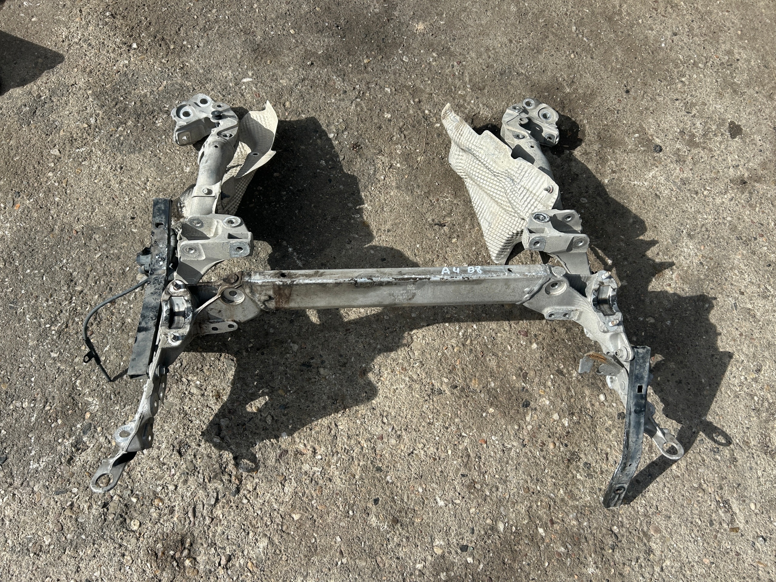 AUDI A4 B8 axle beam front 8T0399315B