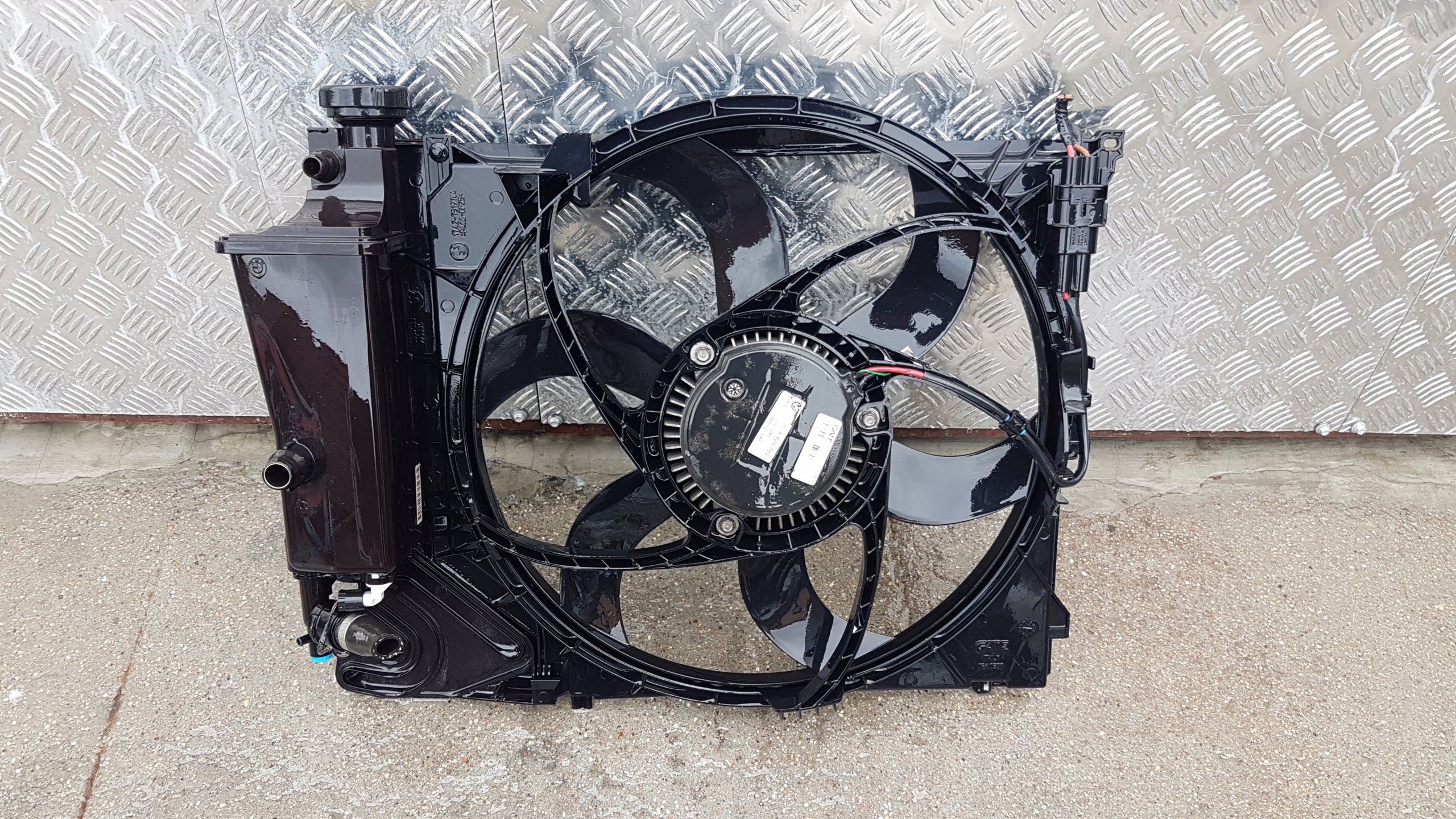 ВЕНТИЛЯТОР BMW Z4 E85 E86 6925702