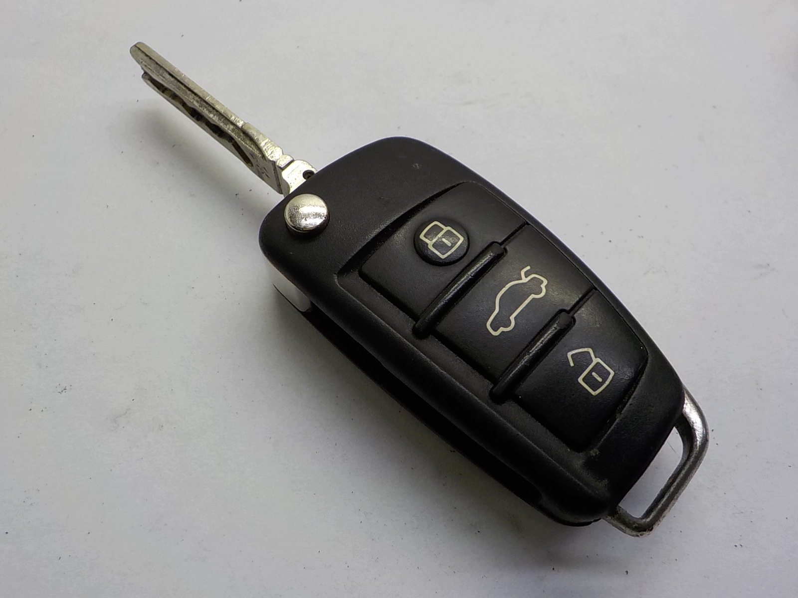 AUDI A4 B7 klíček PILOT 433 MHZ