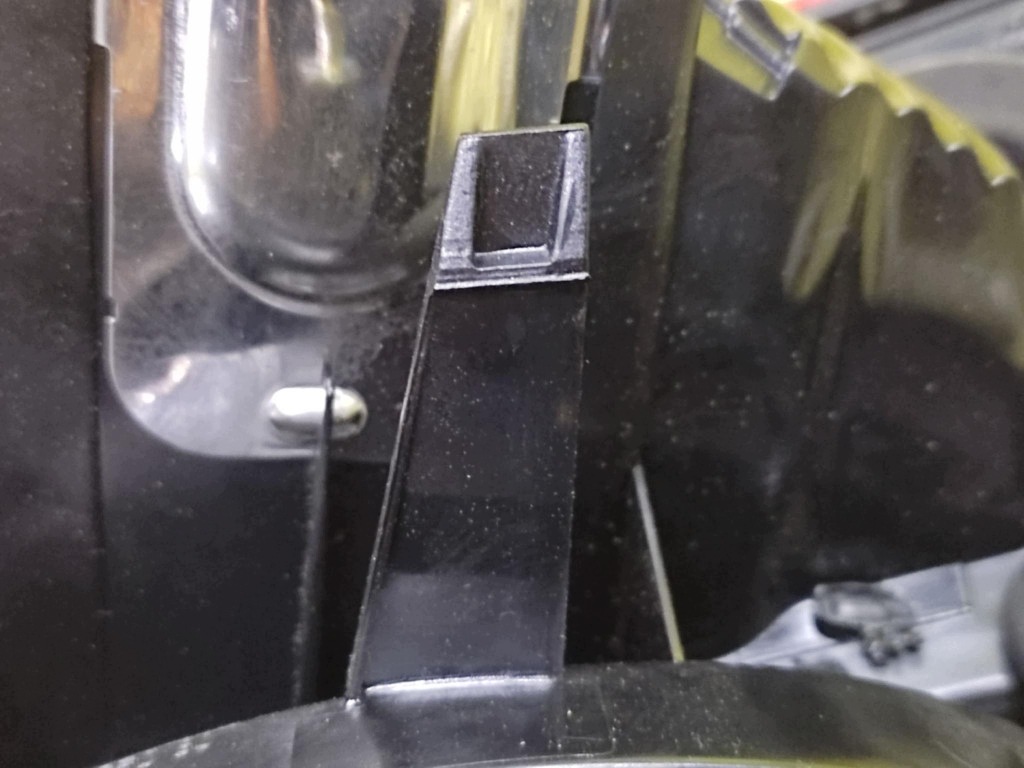 CITROEN C4 PICASSO light left rear part to the bonnet