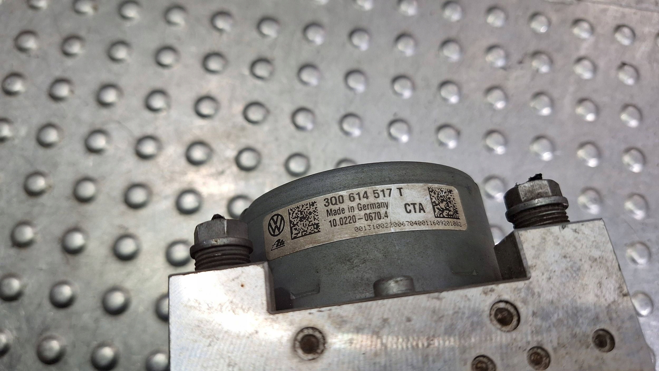 pump control unit ABS 3Q0614517T 3Q0907379T GOLF VII OCTAVIA III LEON III