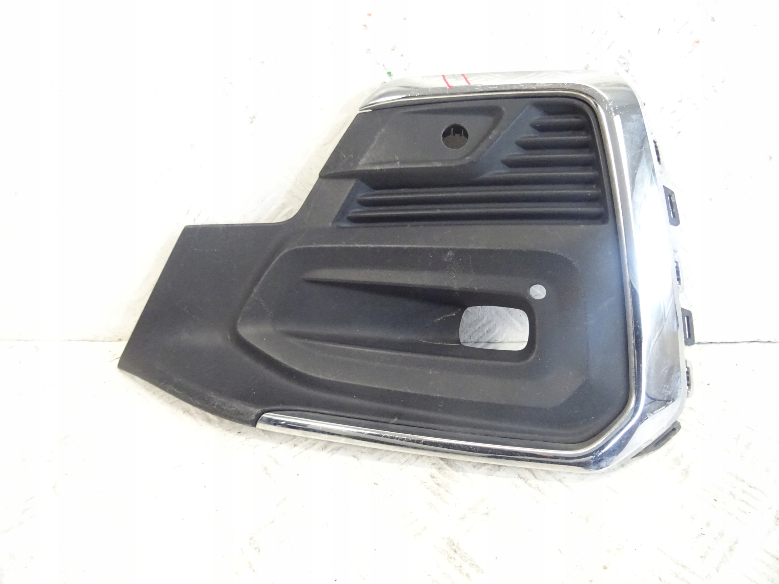 grid of a bumper front front right FORD CONNECT III 2KF853665B