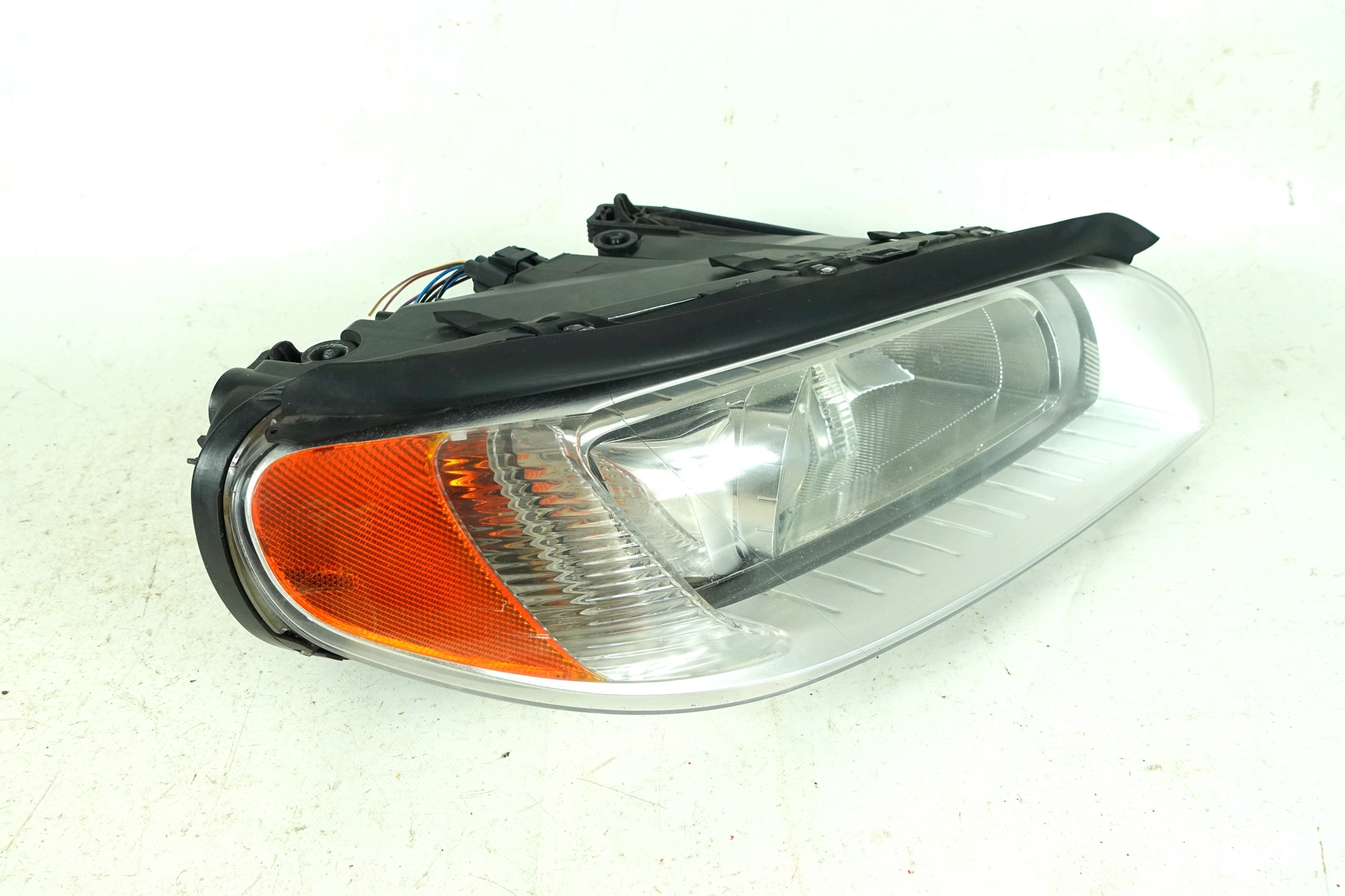 light right front right front VOLVO S80 2 II V70 3 III 06-11 XENON RHD
