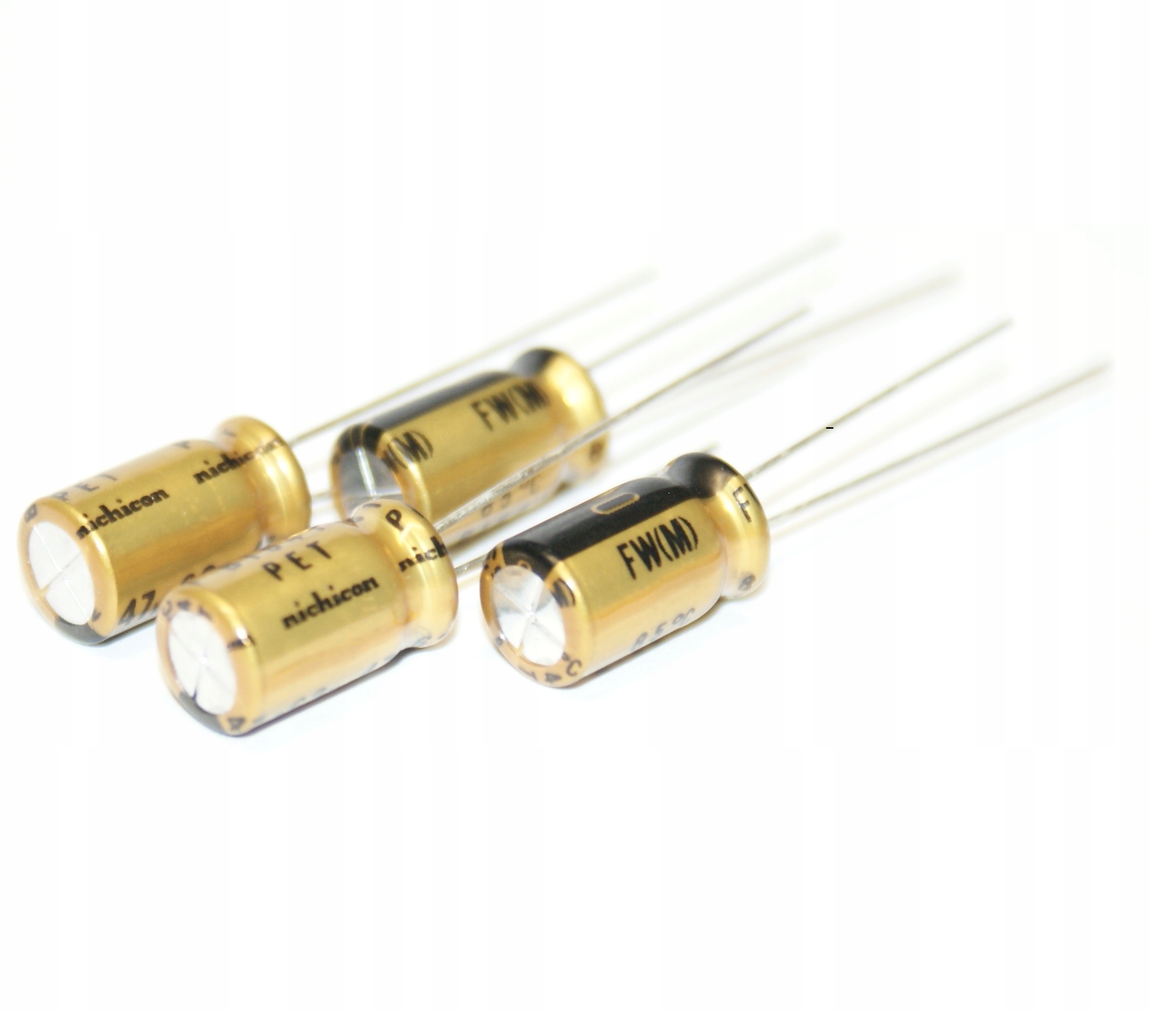 

Nichicon Fw 470uF/6,3V Do Audio 4 sztuki (#770)