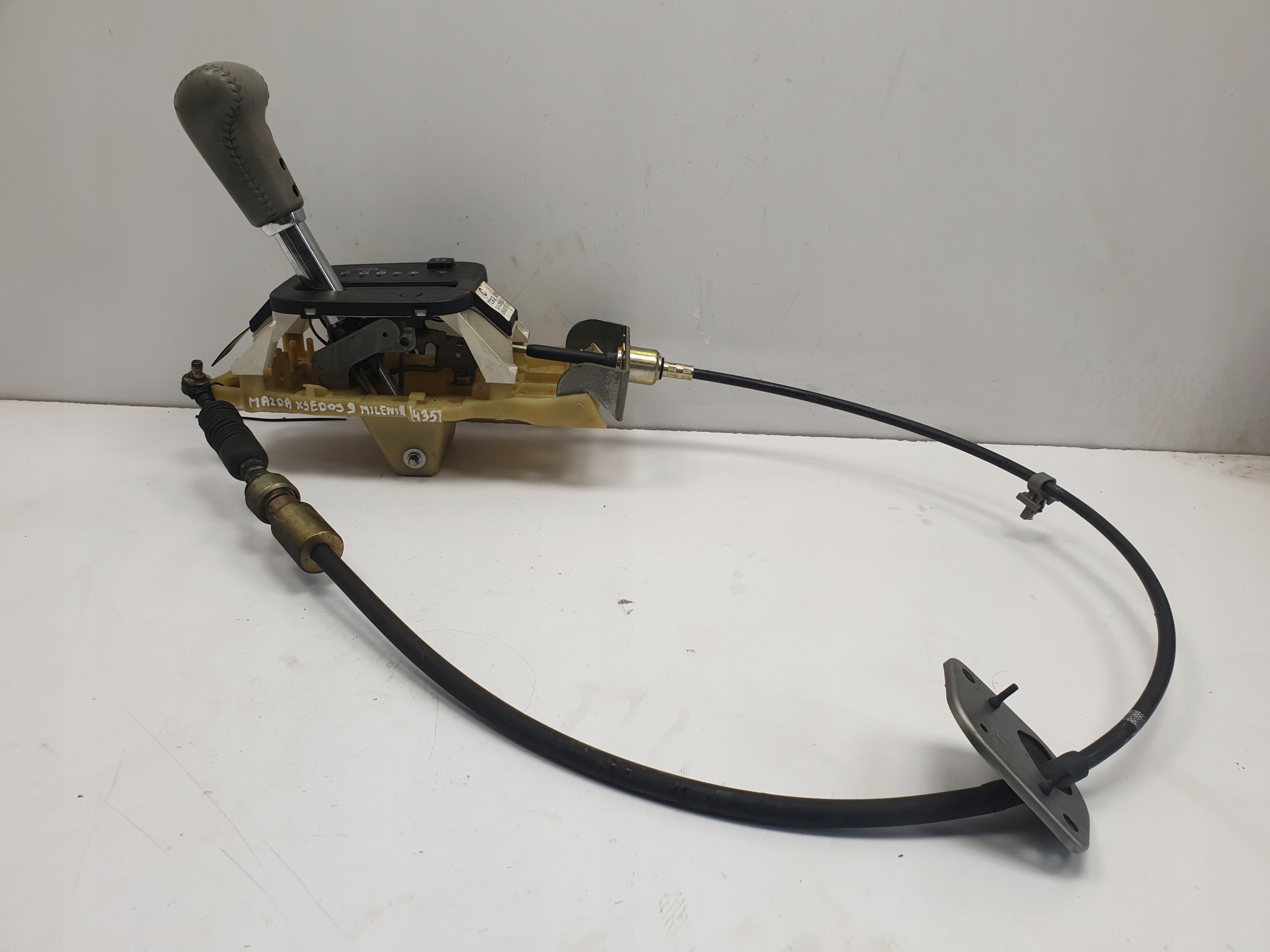 Mazda Xedos 9 важелі перемикання передач троси автомат