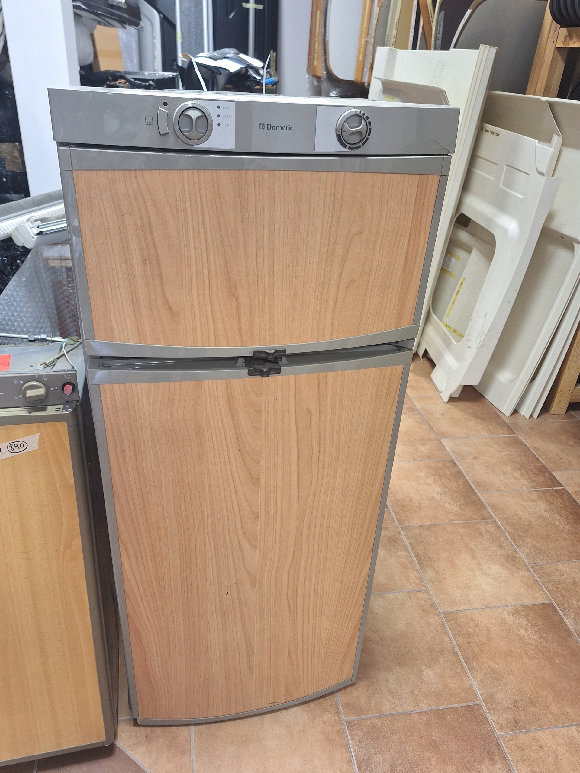 Холодильник Dometic RM 7651l кемпинг дом на колесах