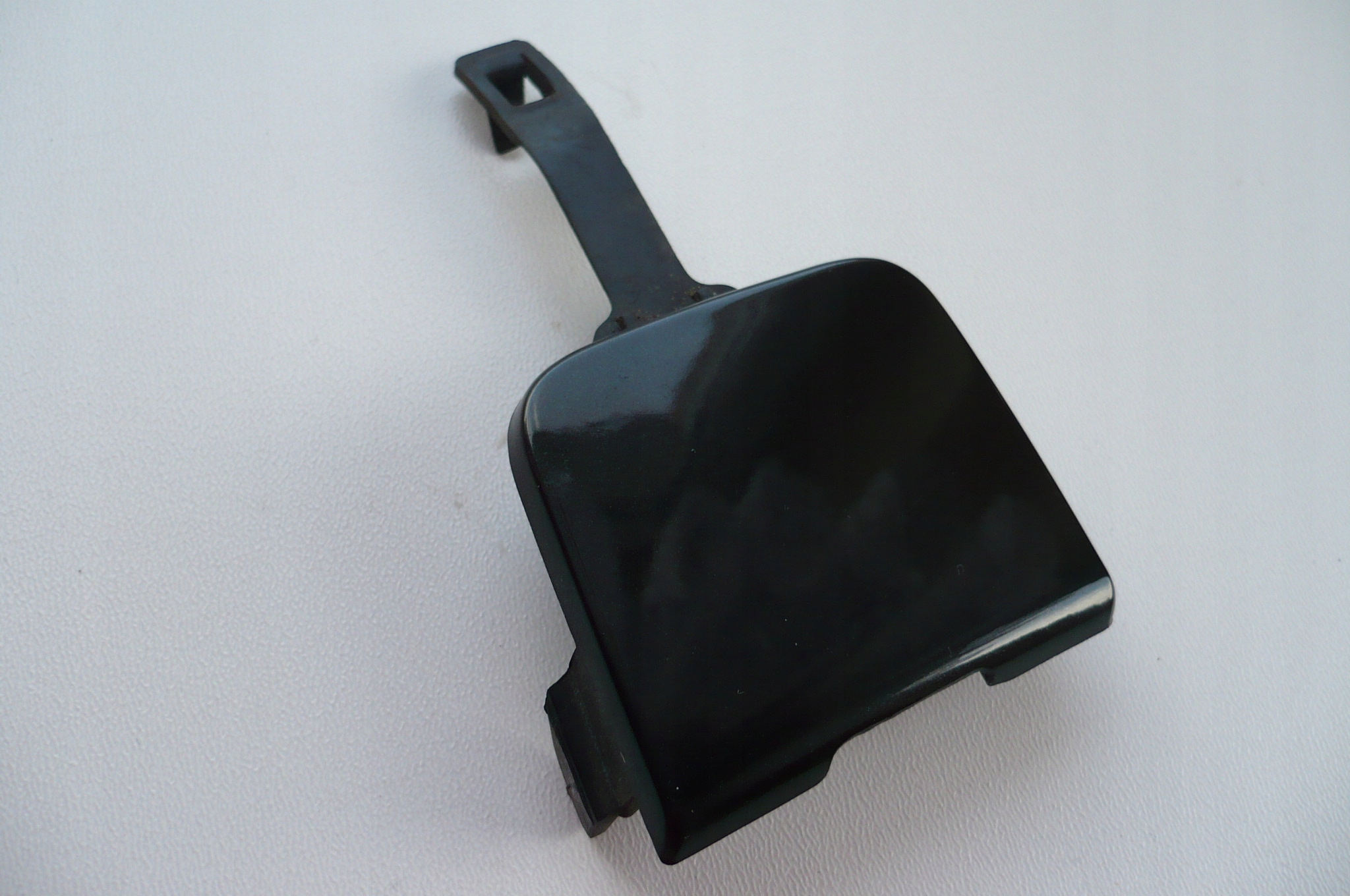 RENAULT FLUENCE 2009- Abschleppöse Stoßstange heck