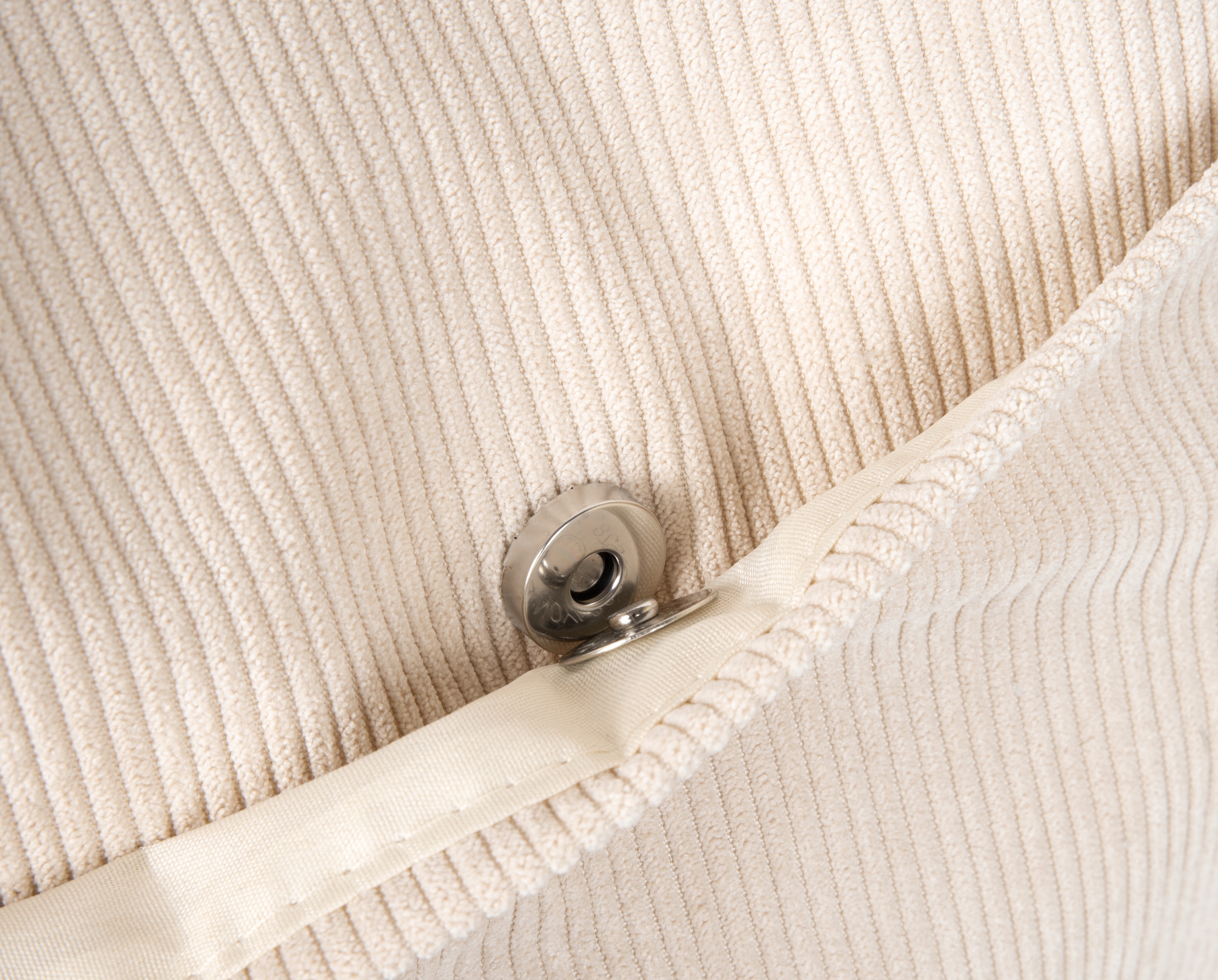 TORBA SHOPPERKA HEYO MIEJSKA SHOPPER NA PLAŻĘ ZAPINANA NA ZAMEK SZTRUKSOWA Cechy dodatkowe kieszonka na telefon organizer