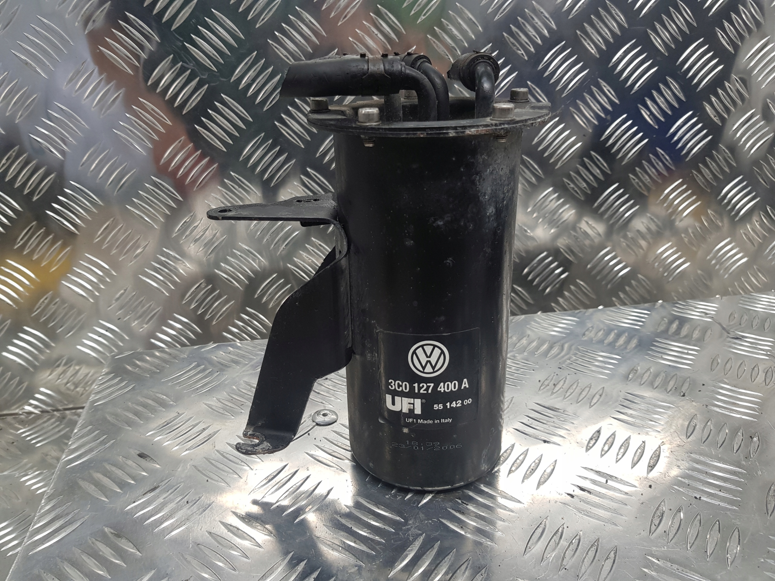 cover of a filter, of the fuel VOLKSWAGEN PASSAT B6 3C0127400A