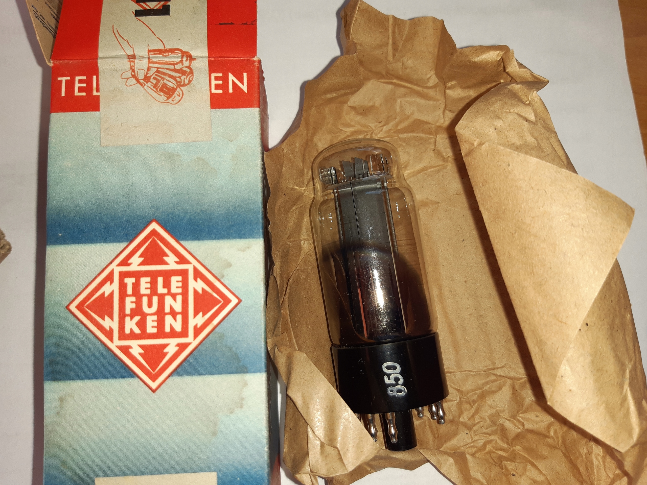 Lampa UL11 TELEFUNKEN NOS