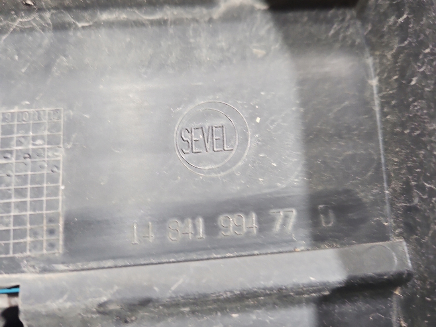 решетка радиатора CITROEN C8