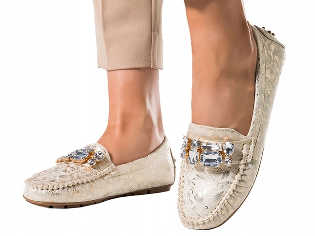 MOKASYNY PÓŁBUTY DAMSKIE PŁASKIE WSUWANE OZDOBNE KRYSZTAŁKI BEŻOWE r 37