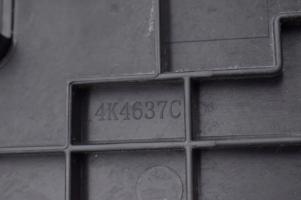 TAPICERKA TYLNEJ KLAPY RANGE ROVER SPORT L494 Part number DK62 45594 A