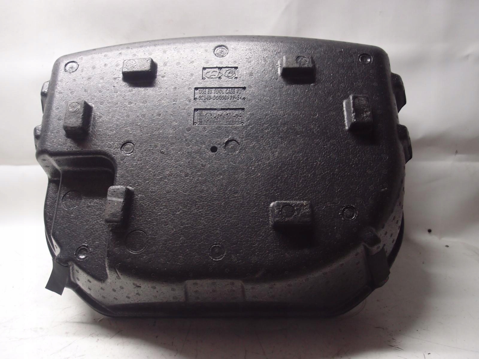 WKŁAD BAGAŻNIKA HYUNDAI KONA 09149-DD000 Producent części Hyundai OE