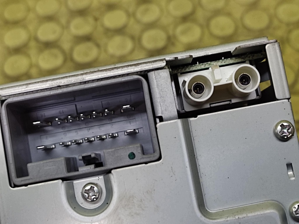 VOLVO V50 RADIO 307525691