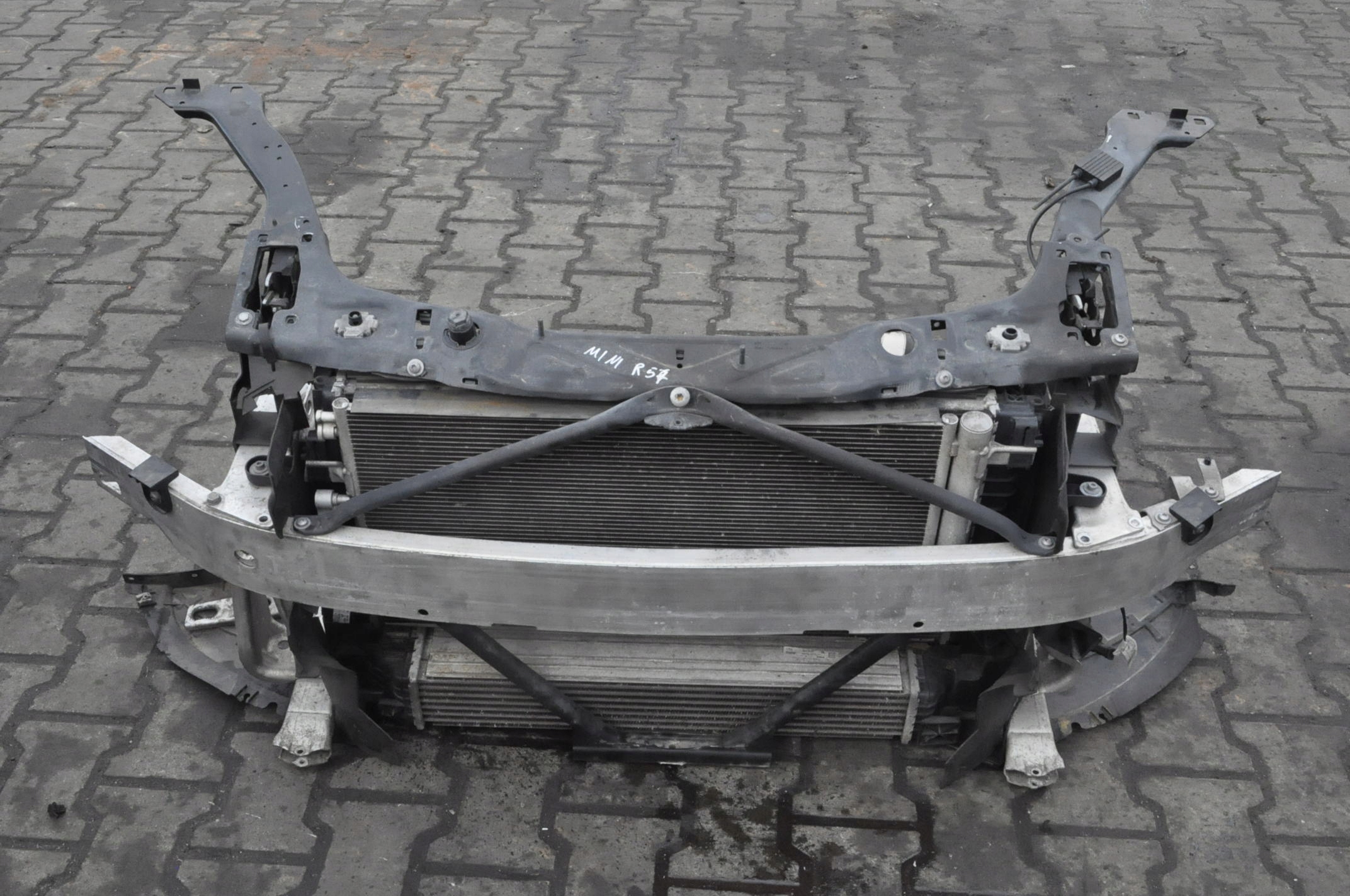 MINI F57 COOPER 1.5 T PAS PRZEDNI KOMPLET