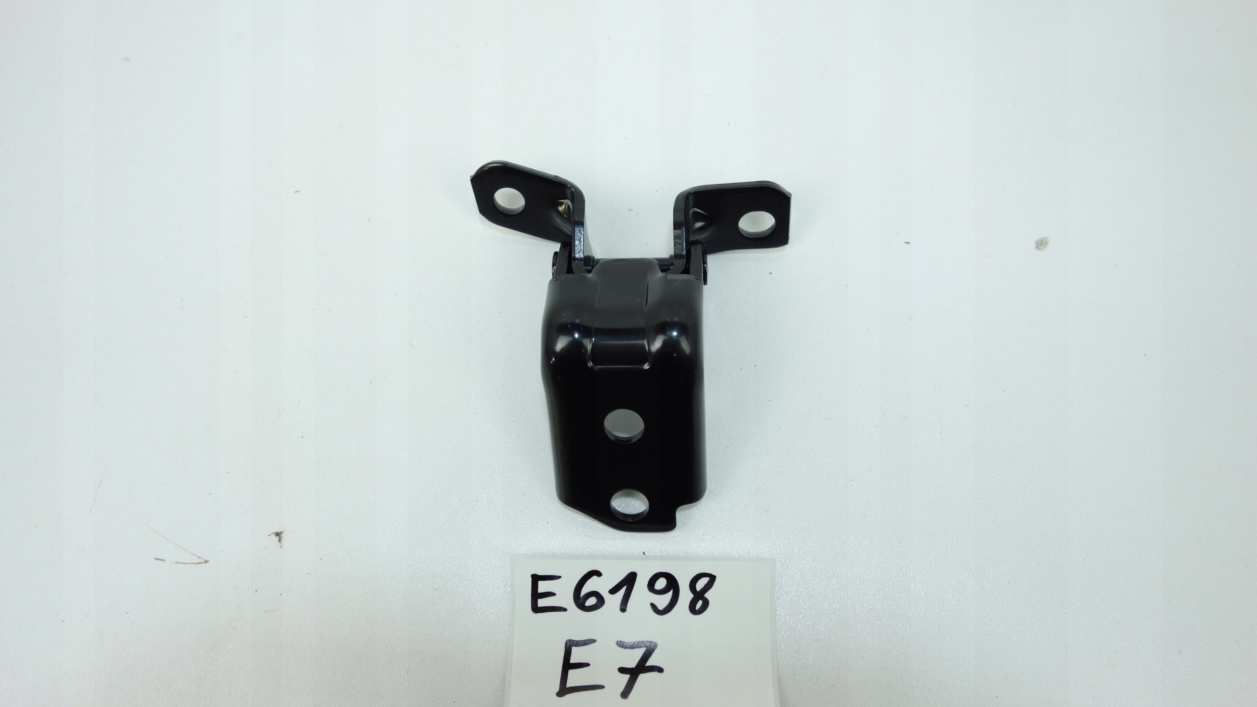 limiter door left rear part MAZDA 2 III DL,DJ 2015- D09L73240