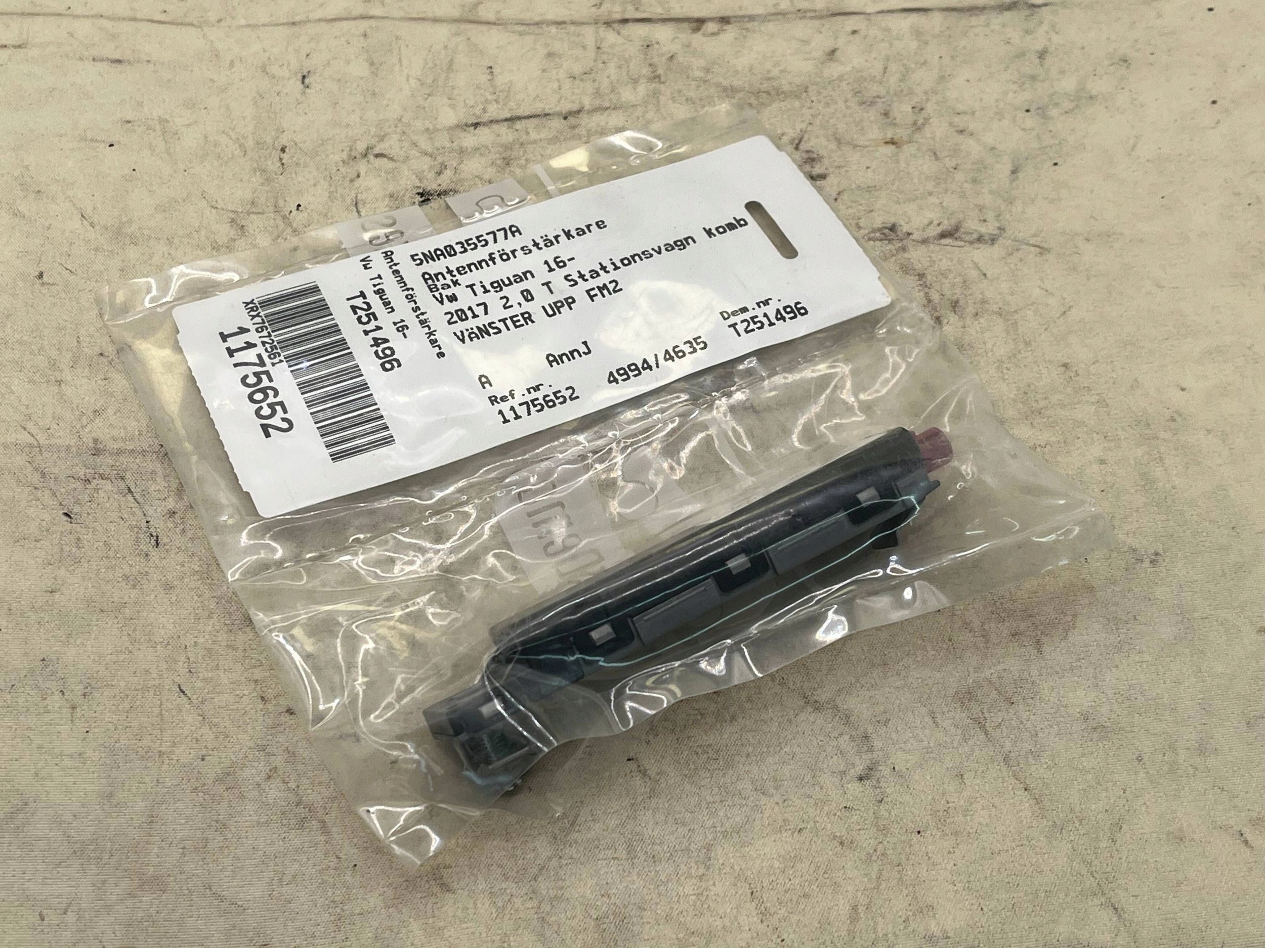 amplifier ANTENY VW TIGUAN 5NA035577A !J