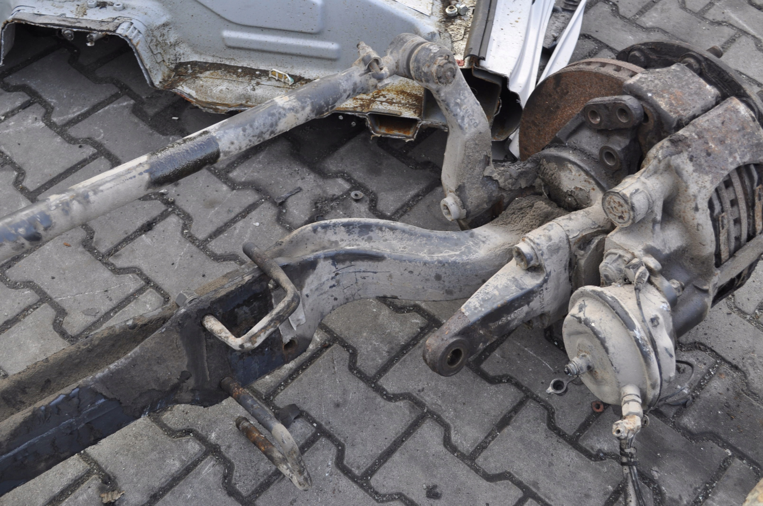 IVECO STRALIS 420 BELKA OŚ ZAWIESZENIE PRZÓD Typ samochodu Samochody osobowe