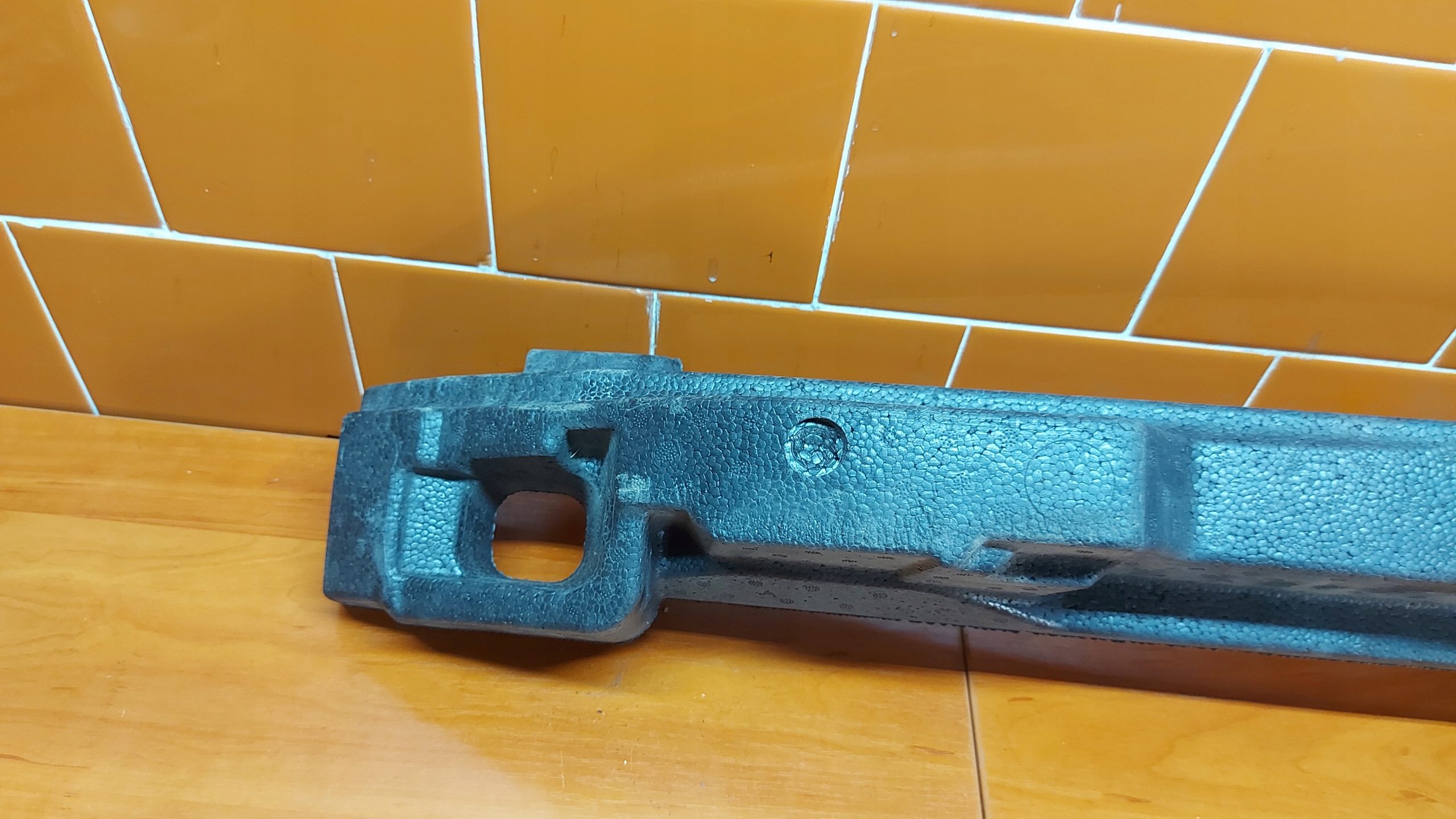 ABSORBER Polystirén nárazníku předek TOYOTA COROLLA E16 E18 16-18