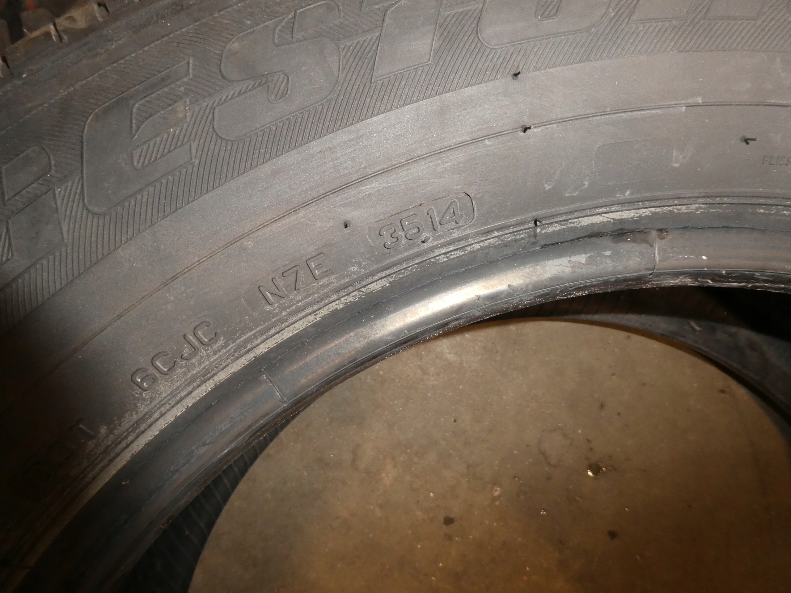 1X gomma BRIDGESTONE DUELER H/P 255/60/18 2014