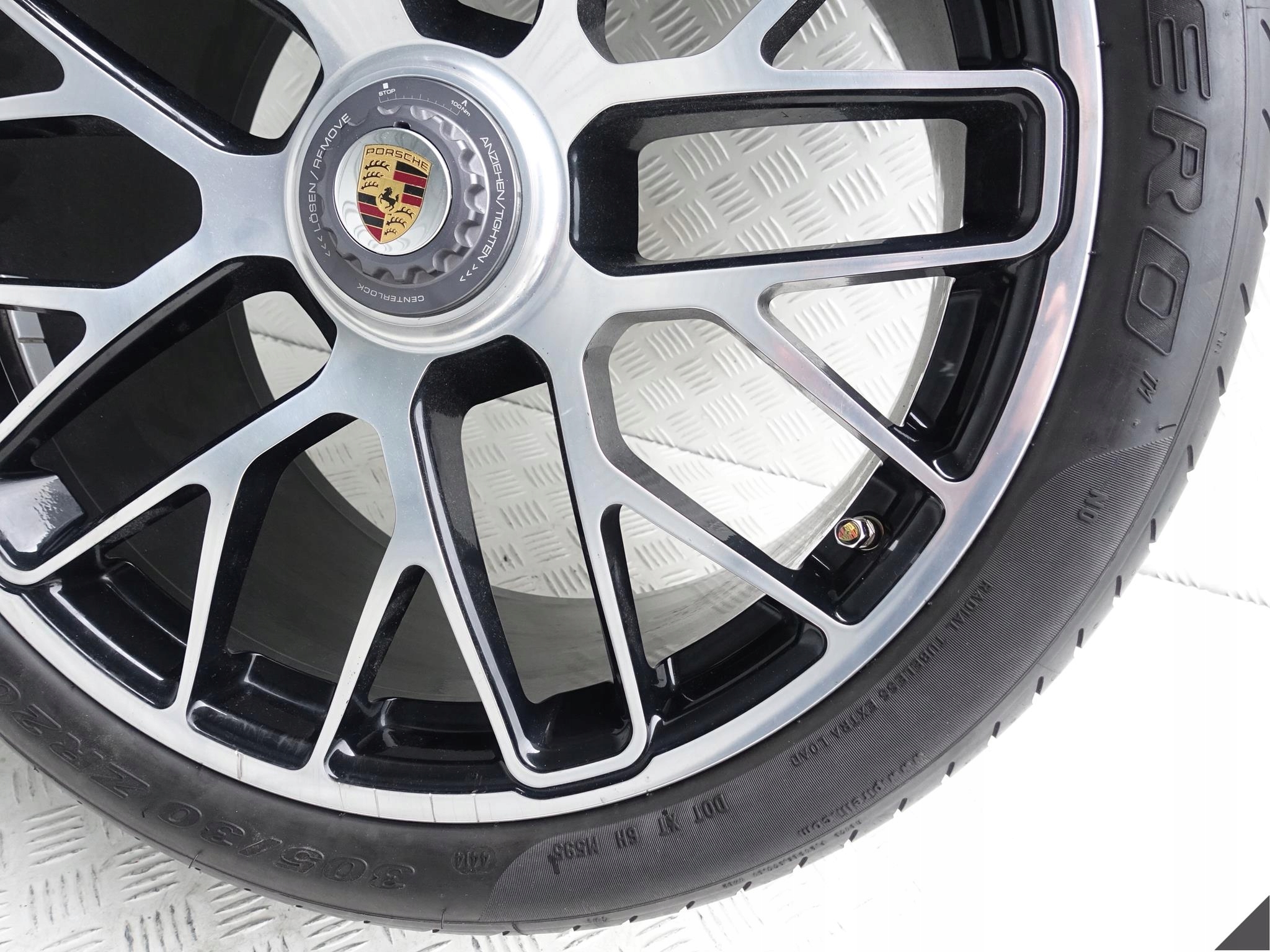PORSCHE 991 TURBO S disk 11Jx20 ET59 305/30 7mm