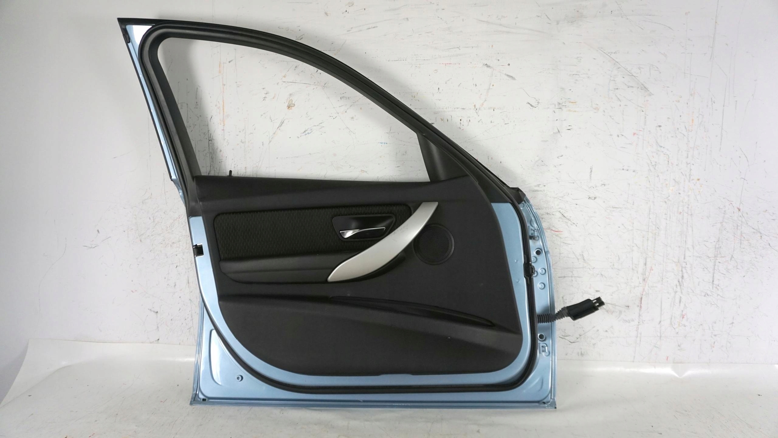 door left front left front BMW 3 F30 sedan 4D 11-15 2011-2015