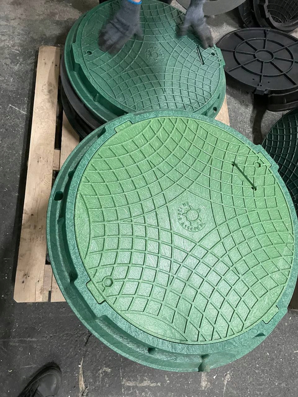 

Właz do Szamba Studzienki 1ton II gatunek Zielony