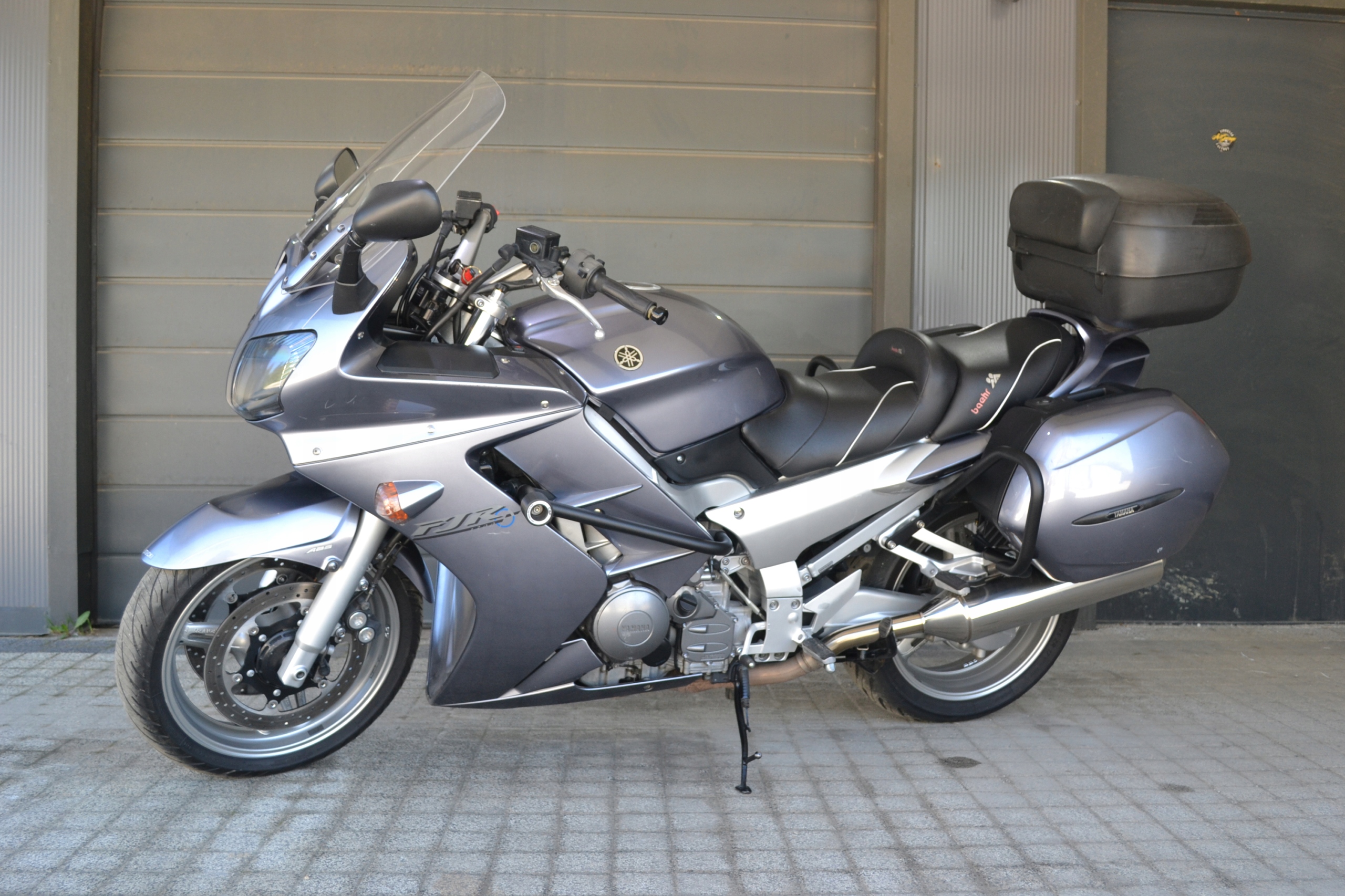 GMOLE PRZÓD+TYŁ YAMAHA FJR 1300 CZAR MAT 01-05