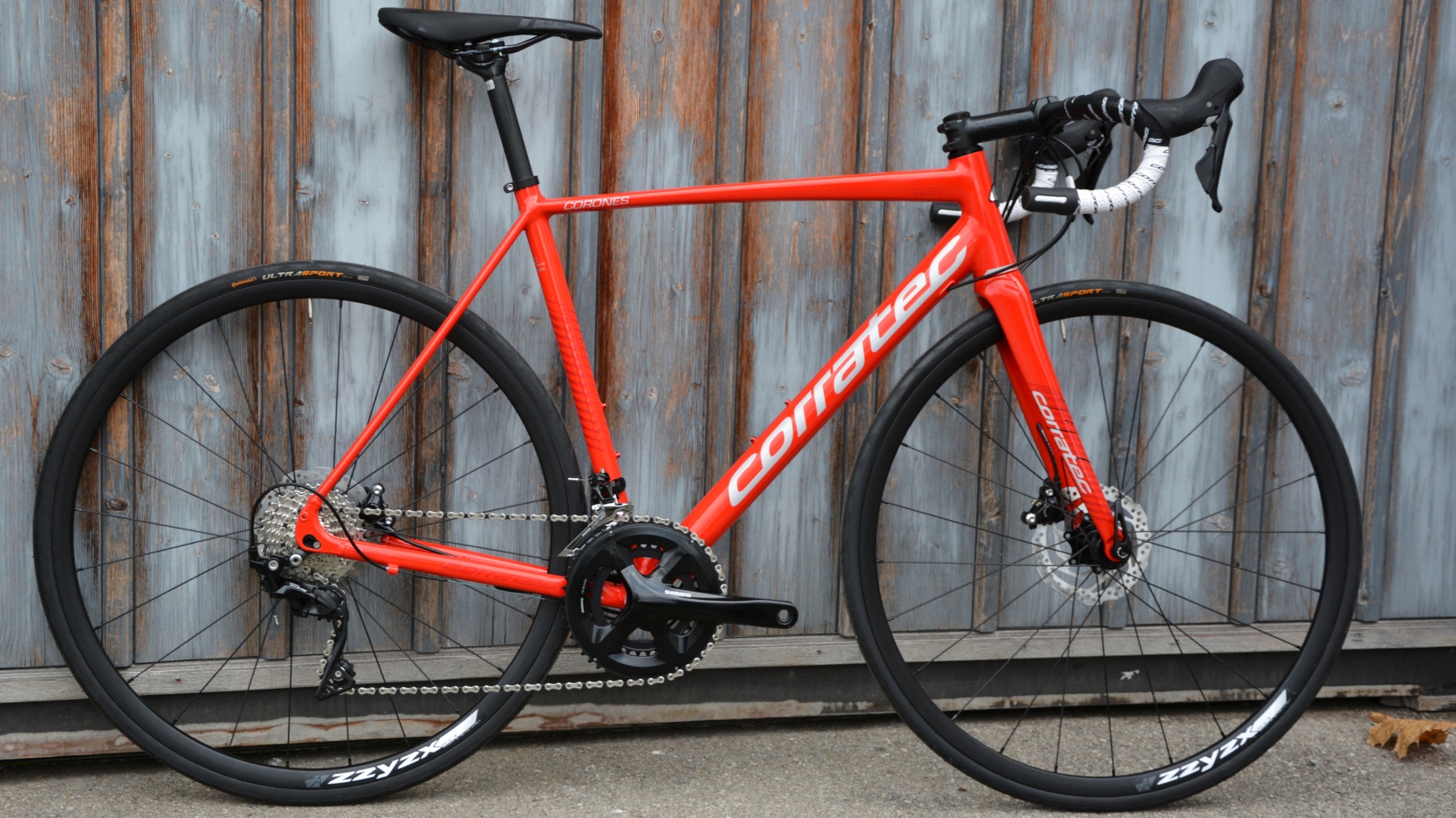 ROWER SZOSOWY CORRATEC CORONES EXPERT DISC SHIMANO 105 czerwony r. 51