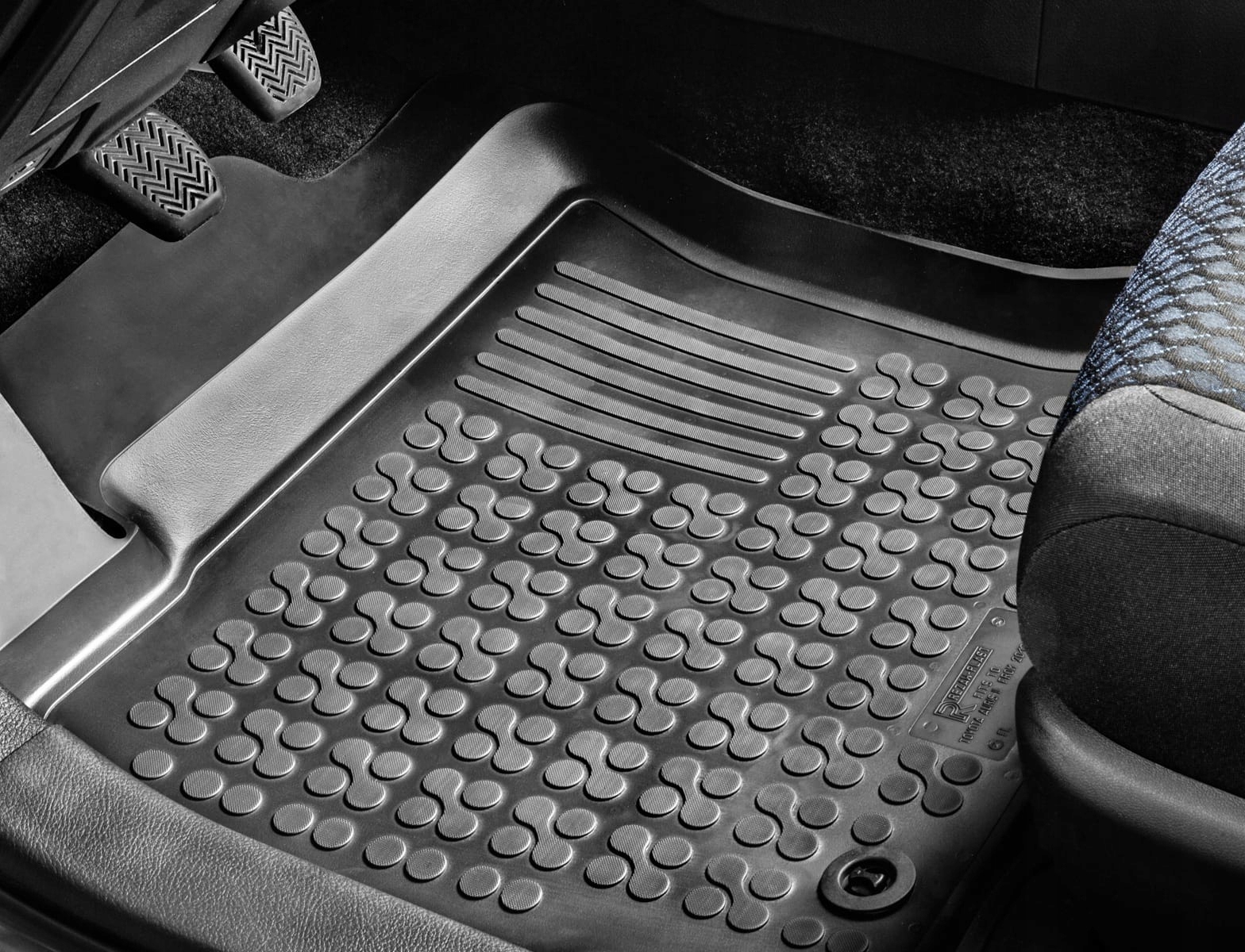 Mata Bagażnika PE+GUMA+Dywaniki TOYOTA YARIS IV od 2019- Producent Rezaw-Plast