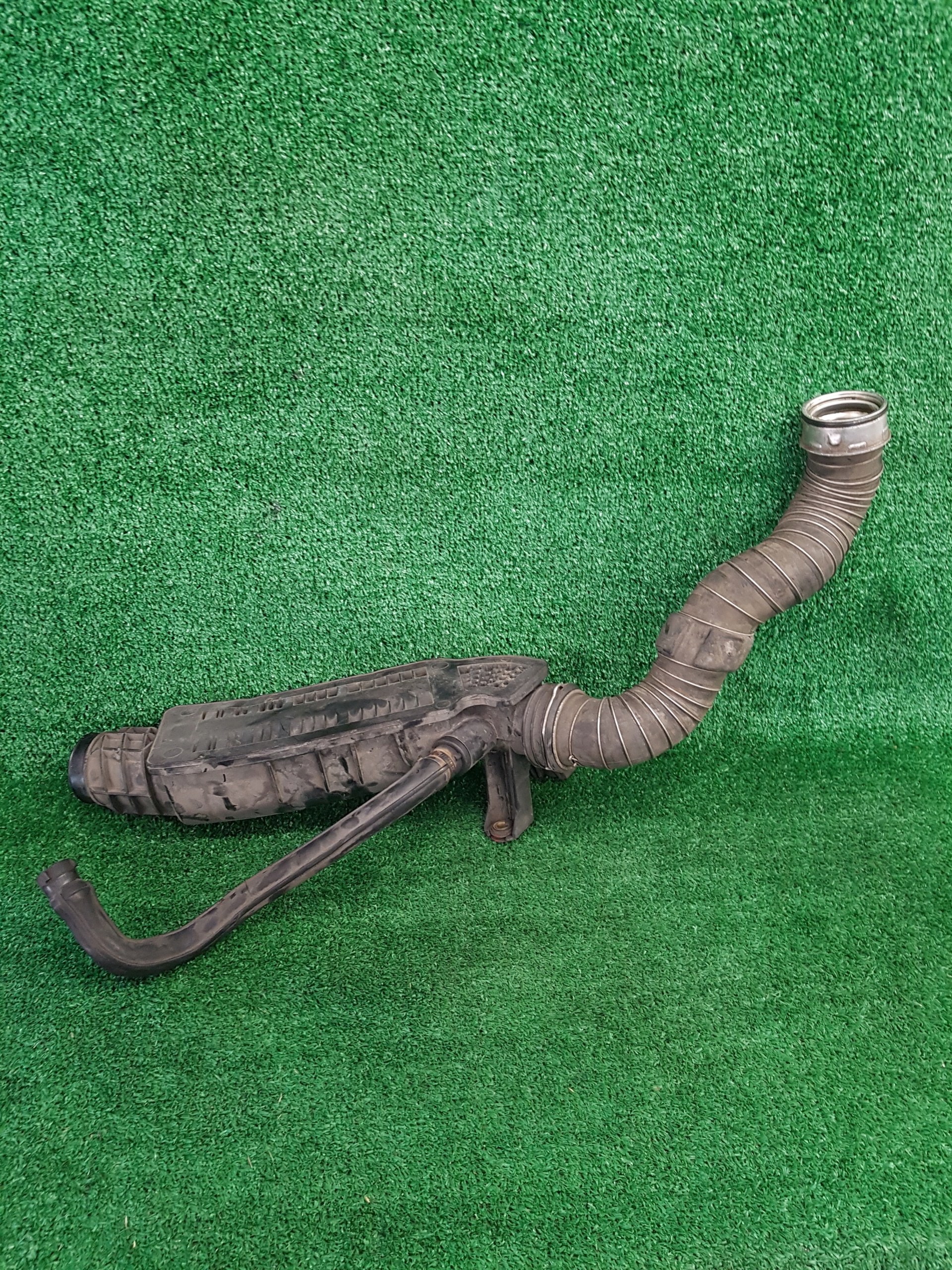 ODMA RURA PRZEWÓD MERCEDES-BENZ C-KLASA W203 A2710901537