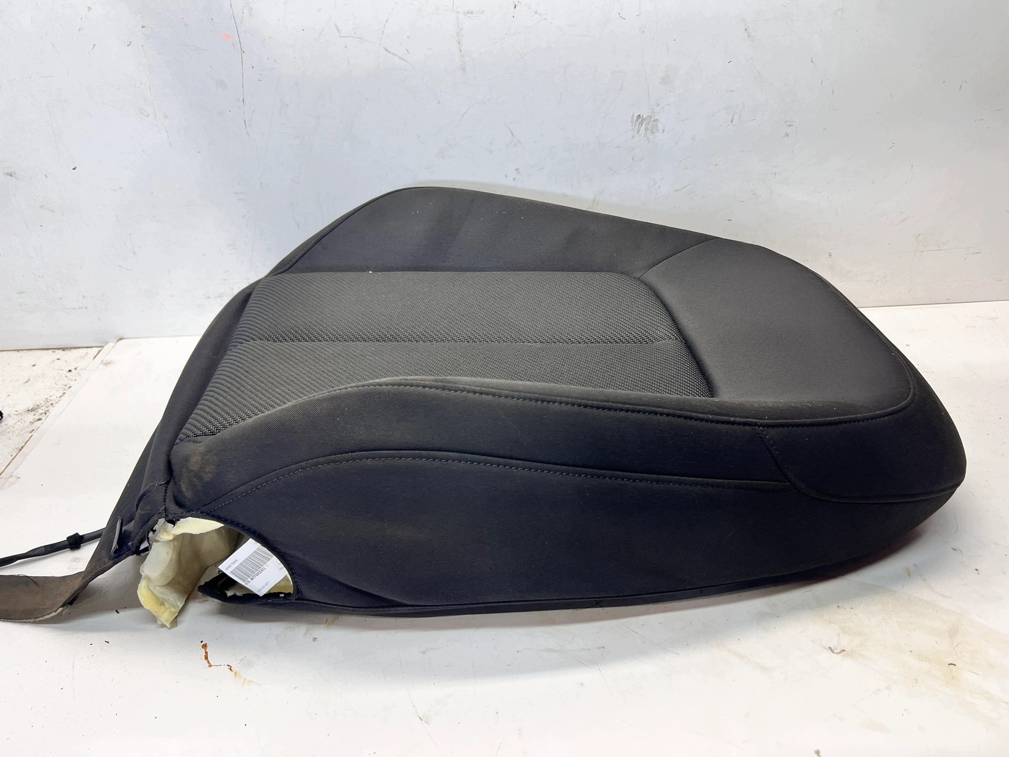MATA GRZEWCZA seat left front OPARCIE MATERIAL AUDI A6 C8 4K0881805