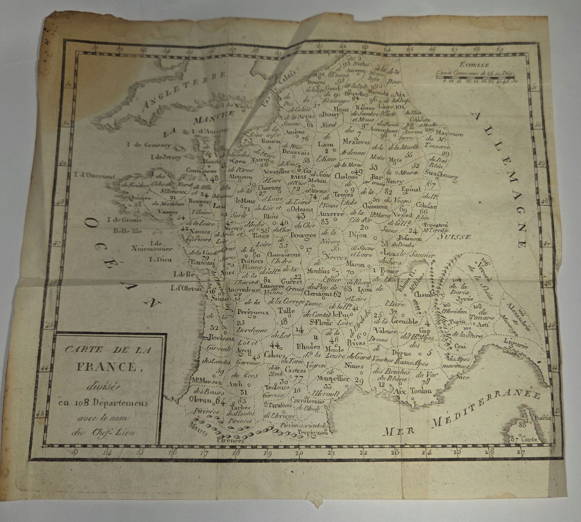 Mapa Francji administracyjna Chevalier Roujoux z 1829 roku