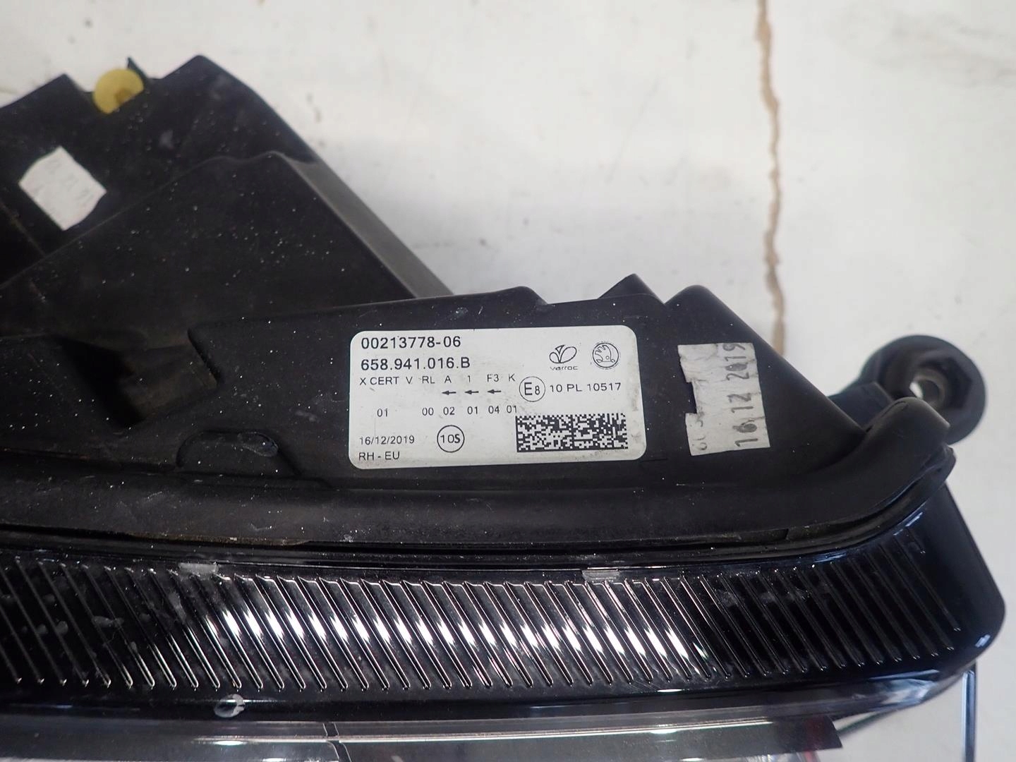light front right SKODA KAMIQ FULL LED 19