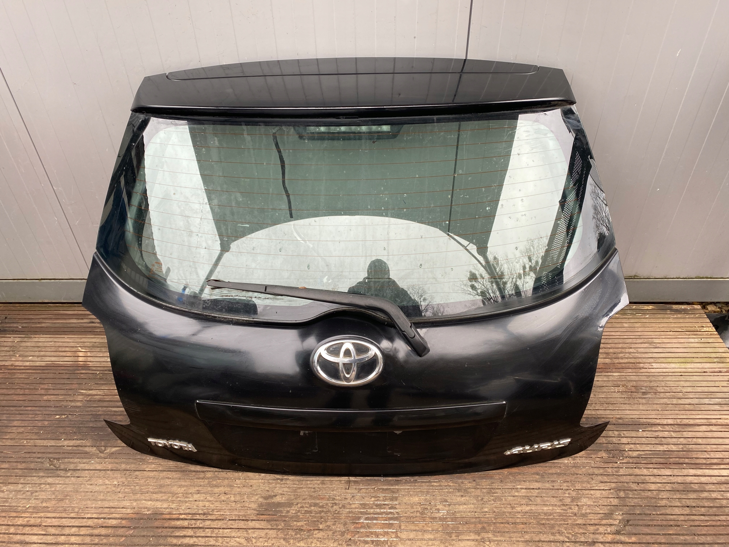 TOYOTA AURIS and 3D trunk door boot black 209