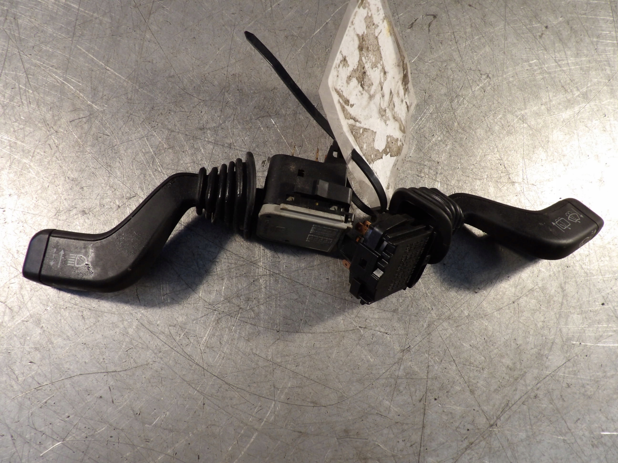 DEVIO LUCI TERGICRISTALLO TERGI Opel Vectra B 1,6B 09181010