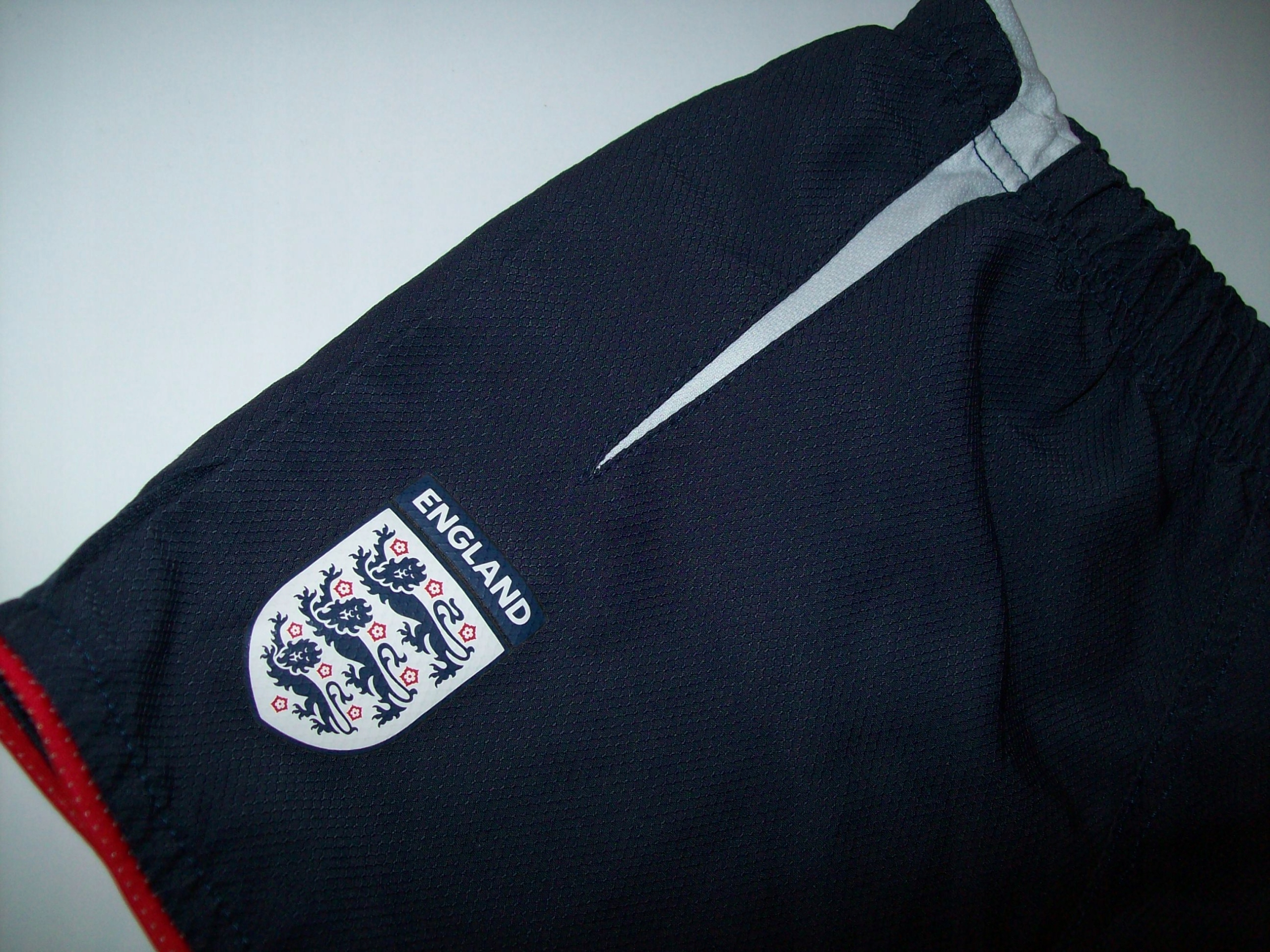 KOMPLET UMBRO ANGLIA KOSZULKA SPODENKI 110 CM. Właściwości oddychające szybkoschnące