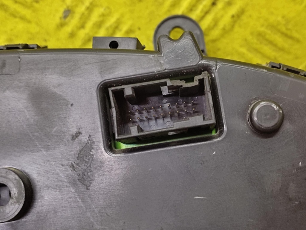 FORD TRANSIT MK7 2.2 D dials 8C1T10849