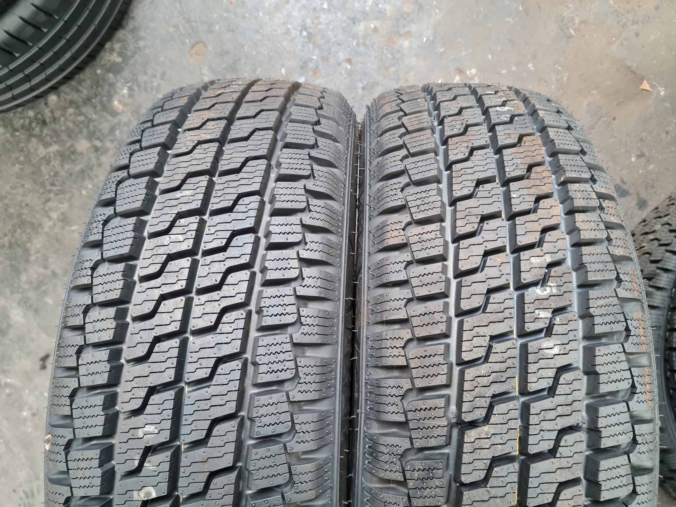 2x Nexen N'Blue 4 Season Van WT7 205/65R16C Nové 2025