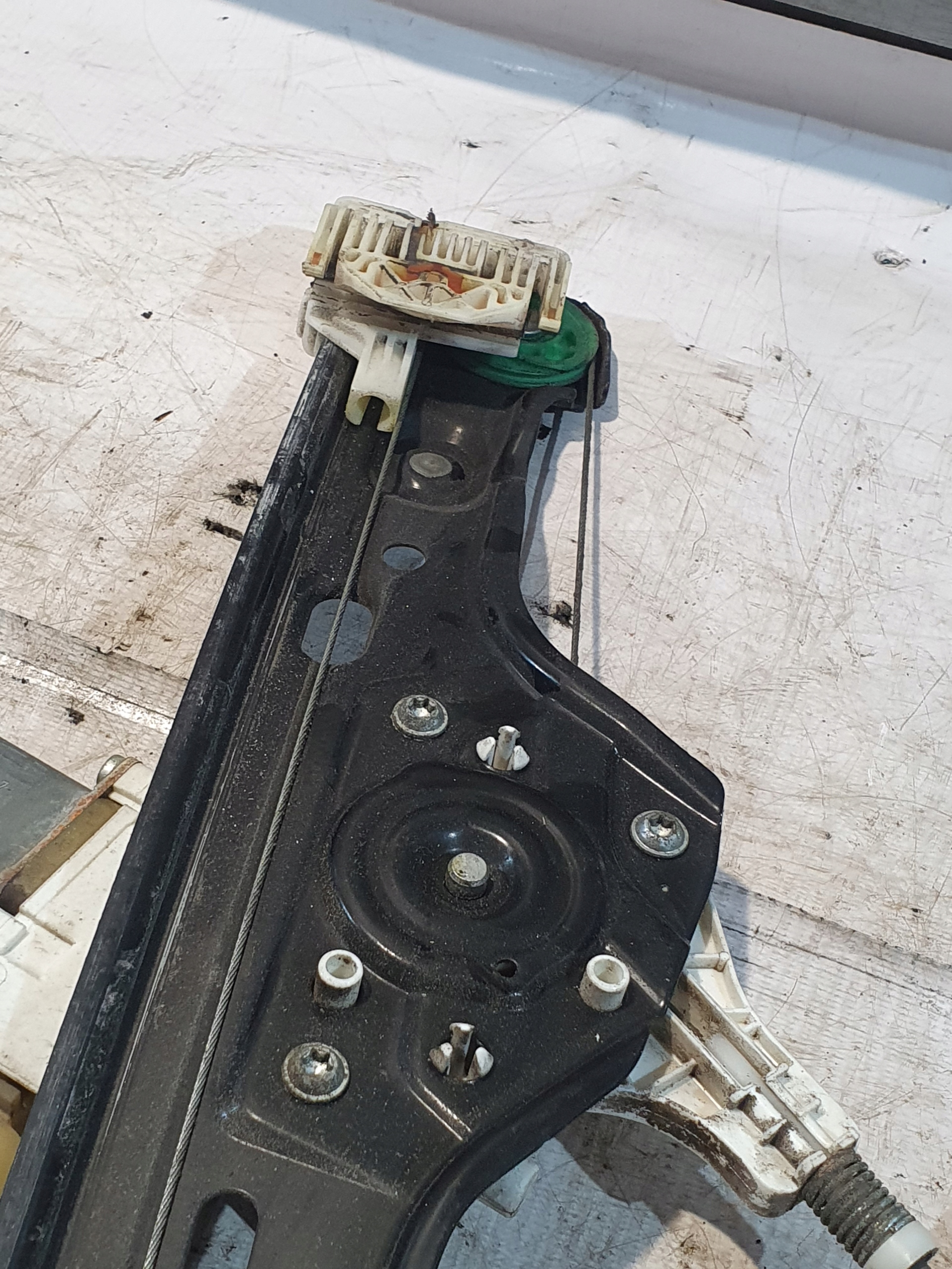 window regulator front right 7060266S 6 PIN BMW E90 05r. UK