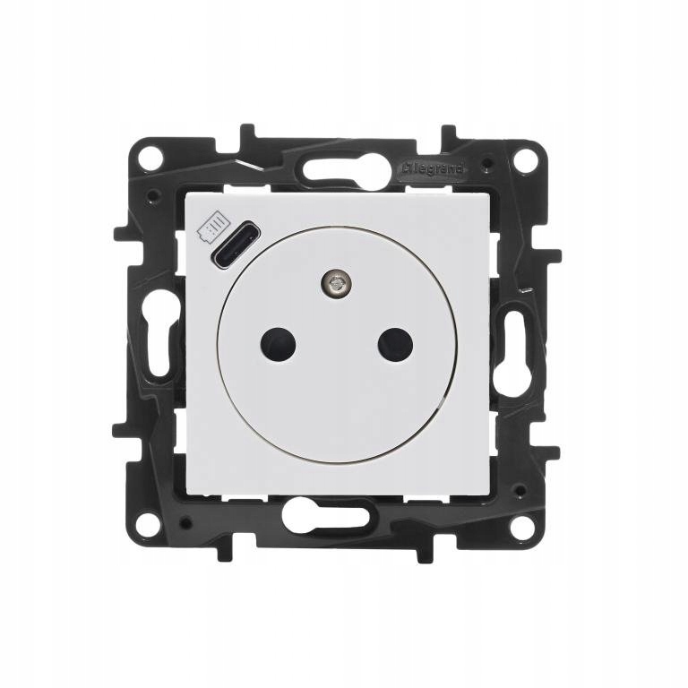 Niloe Step Gniazdo zasilające 2P+Z z Usb typu C biały 863138