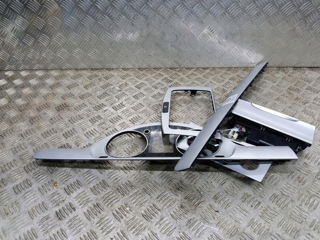 VOLKSWAGEN PASSAT CC LIFT DEKORY