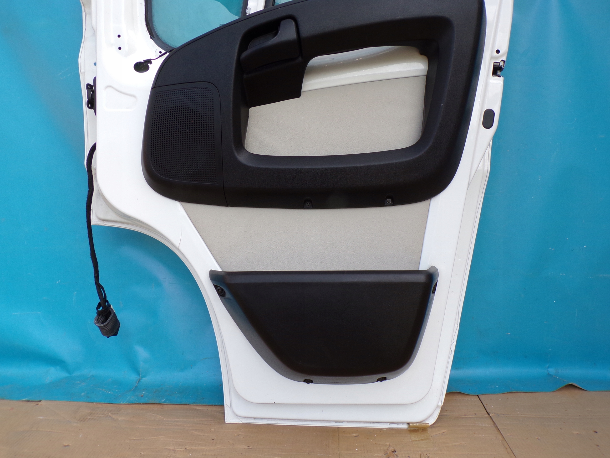 DUCATO JUMPER BOXER 2018 door front front right BIALE colour 249