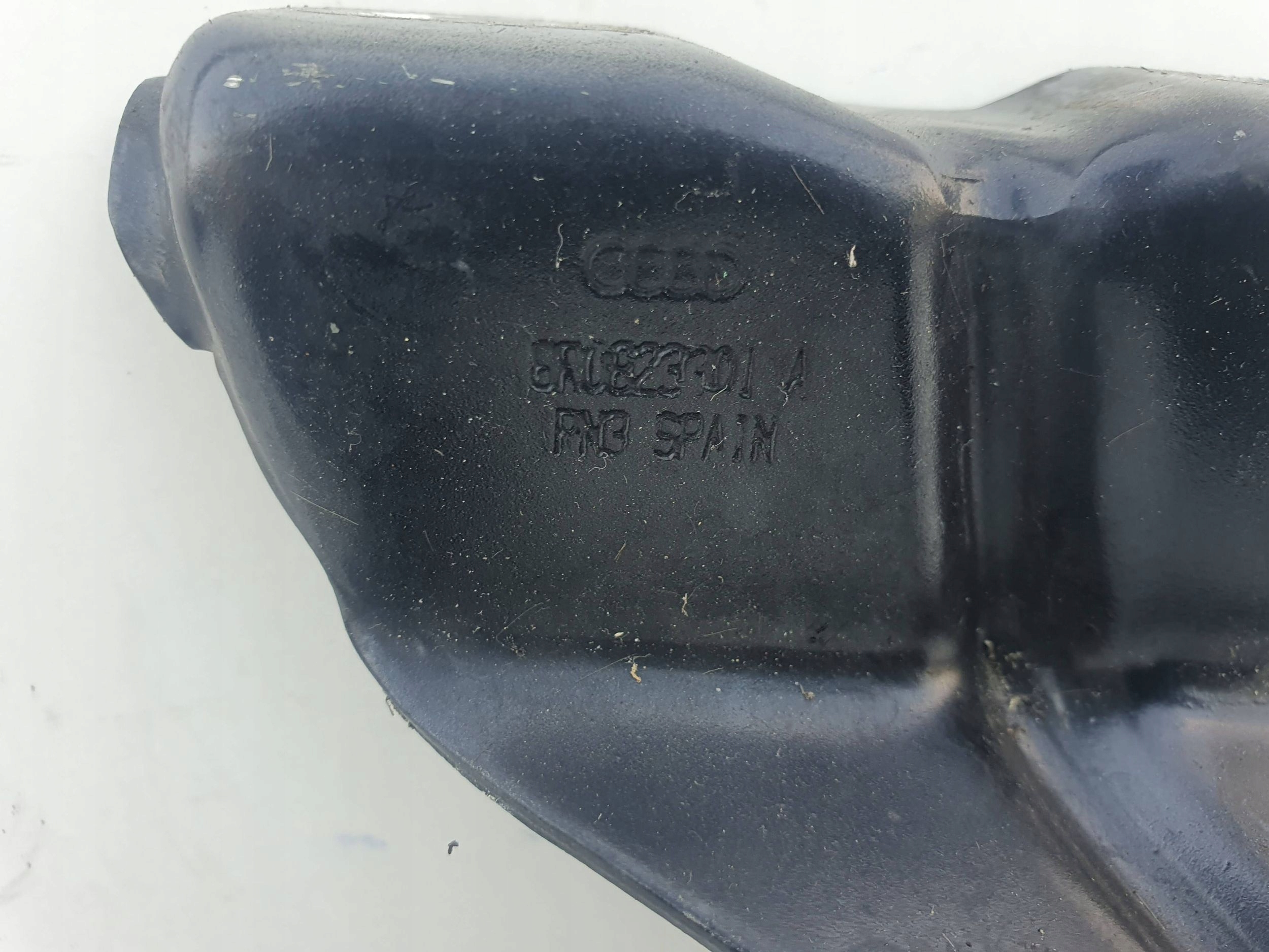 Audi Q5 8R0 hinges left bonnets of the engine